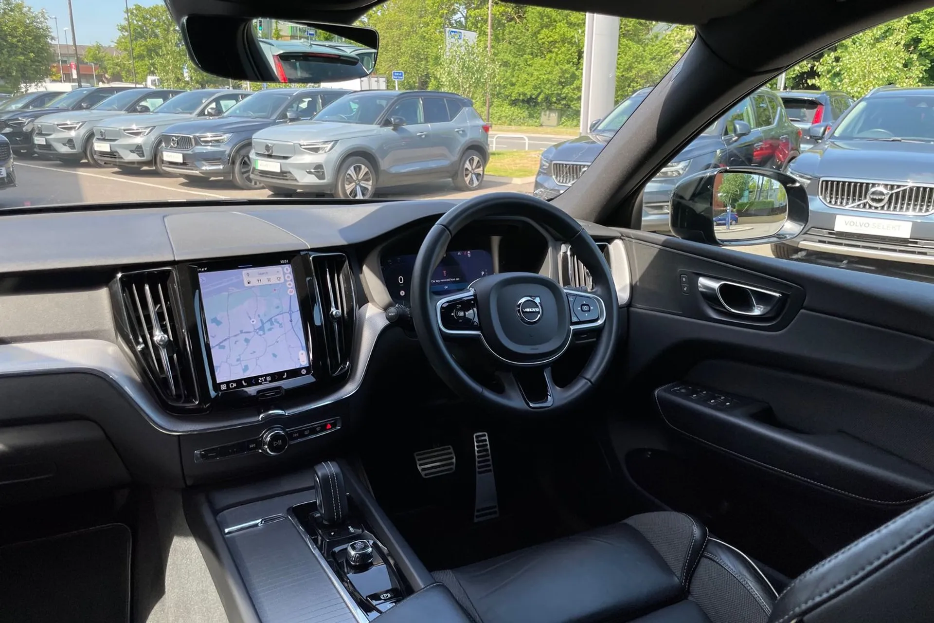 Volvo XC60 thumbnail image number 32
