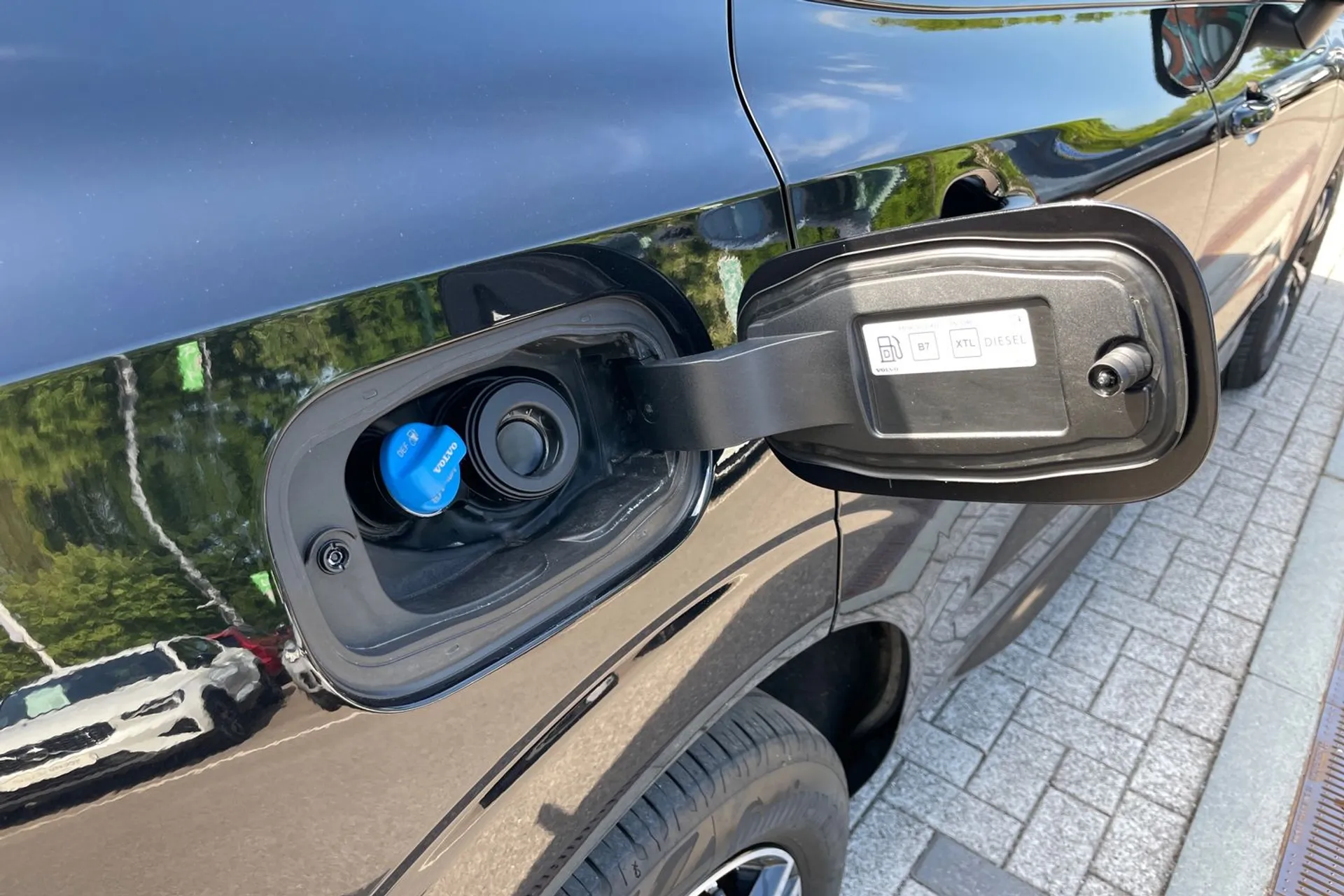 Volvo XC60 thumbnail image number 18