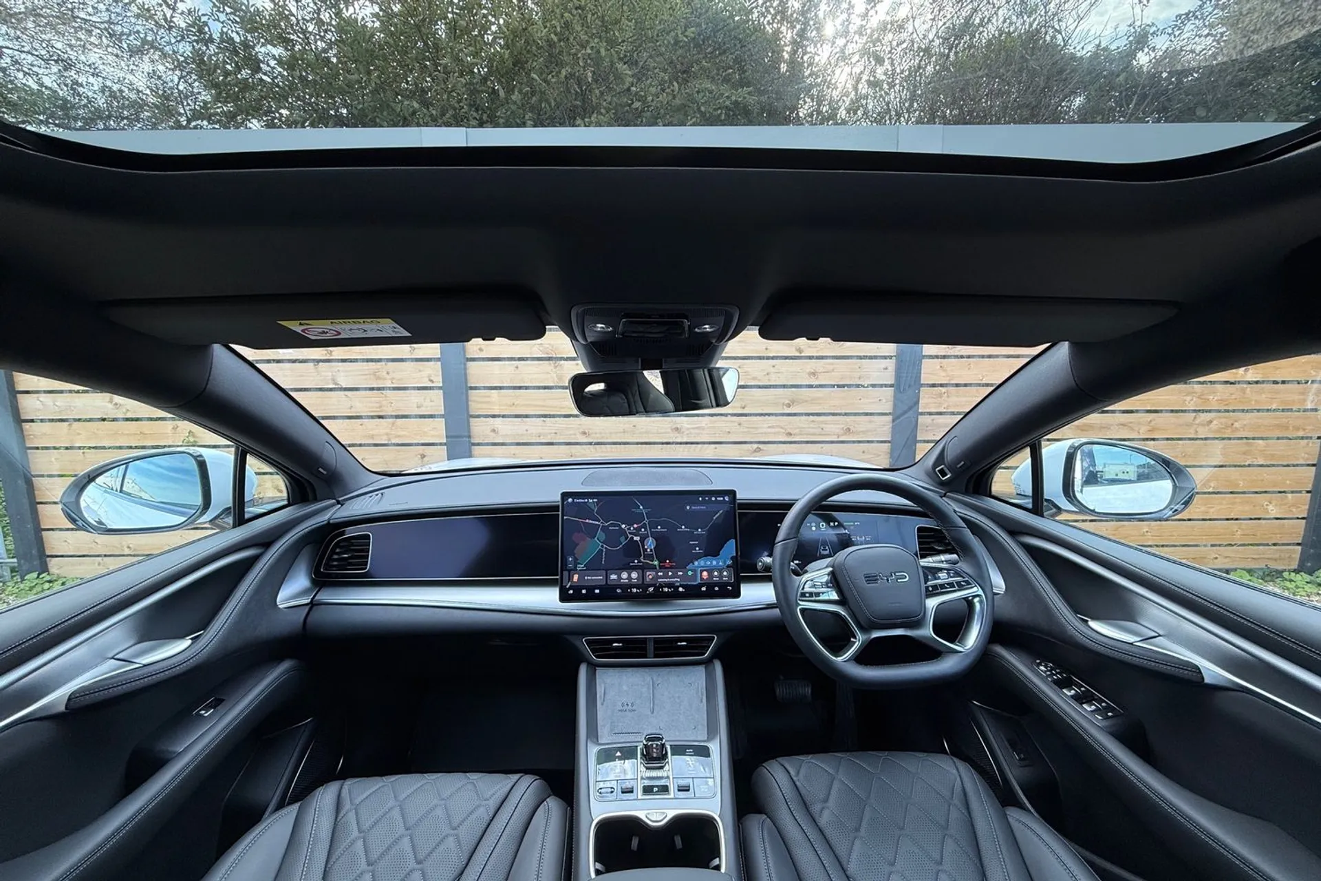 BYD SEALION 7 thumbnail image number 3