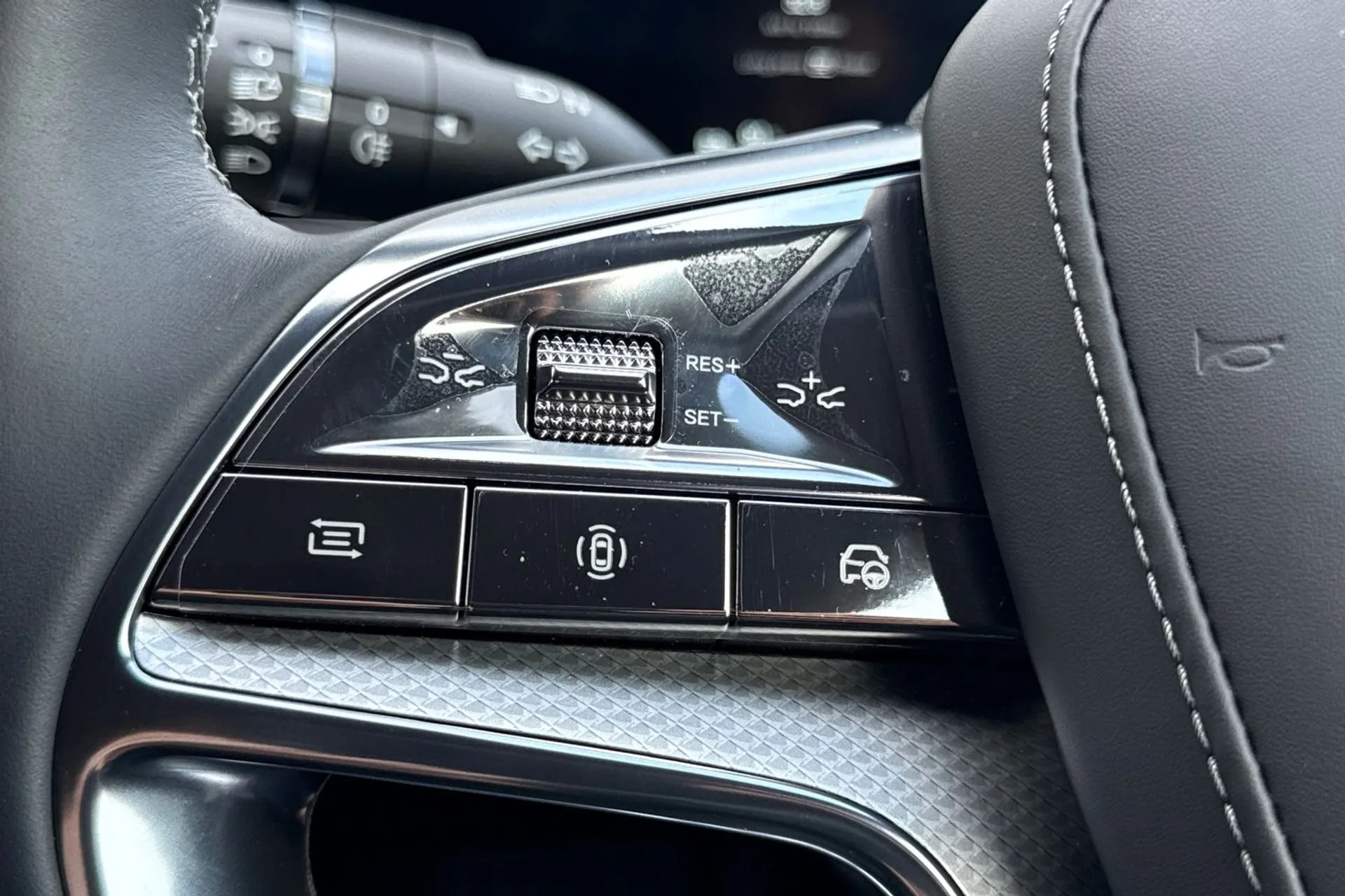 BYD SEALION 7 thumbnail image number 38