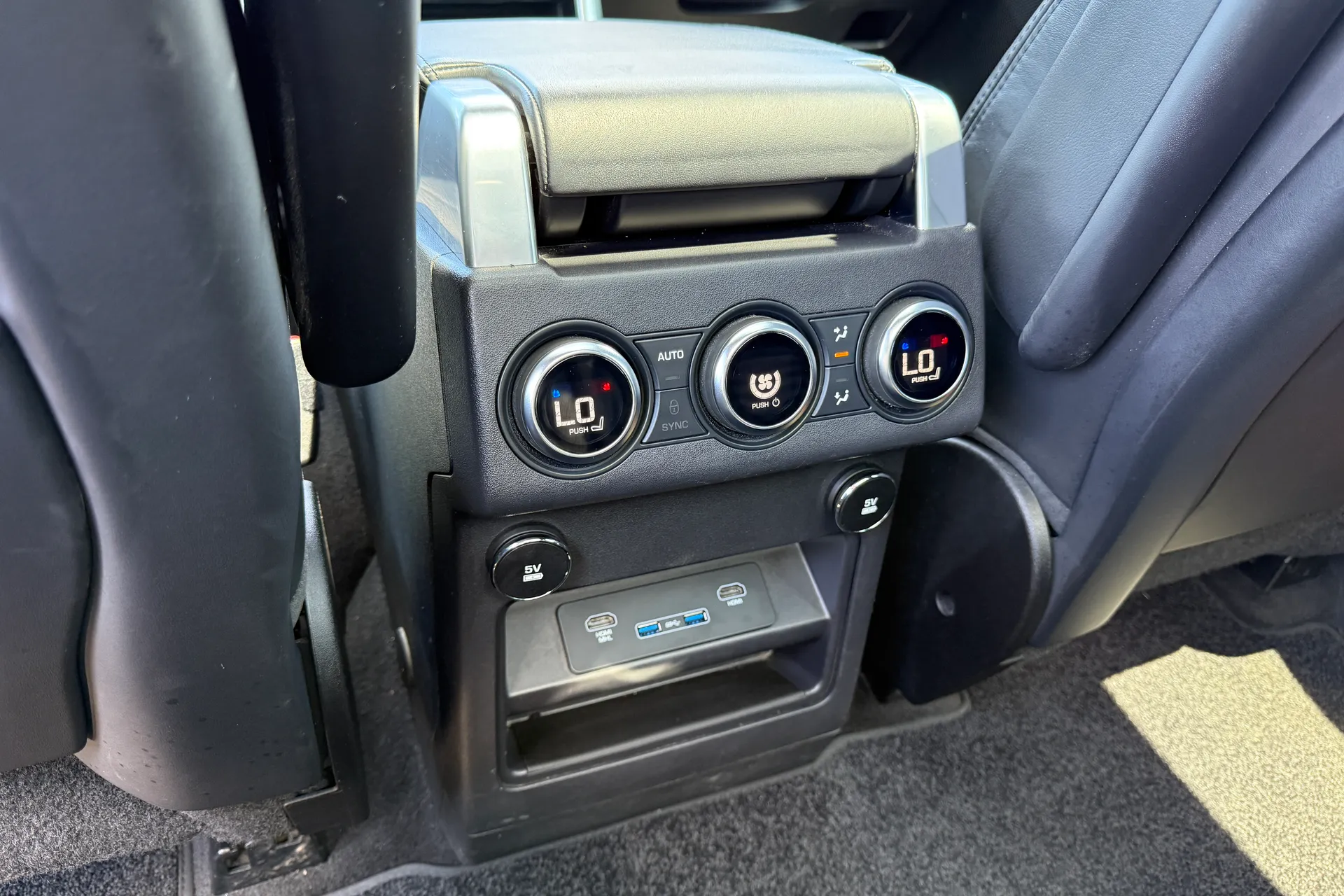 LAND ROVER DISCOVERY thumbnail image number 35