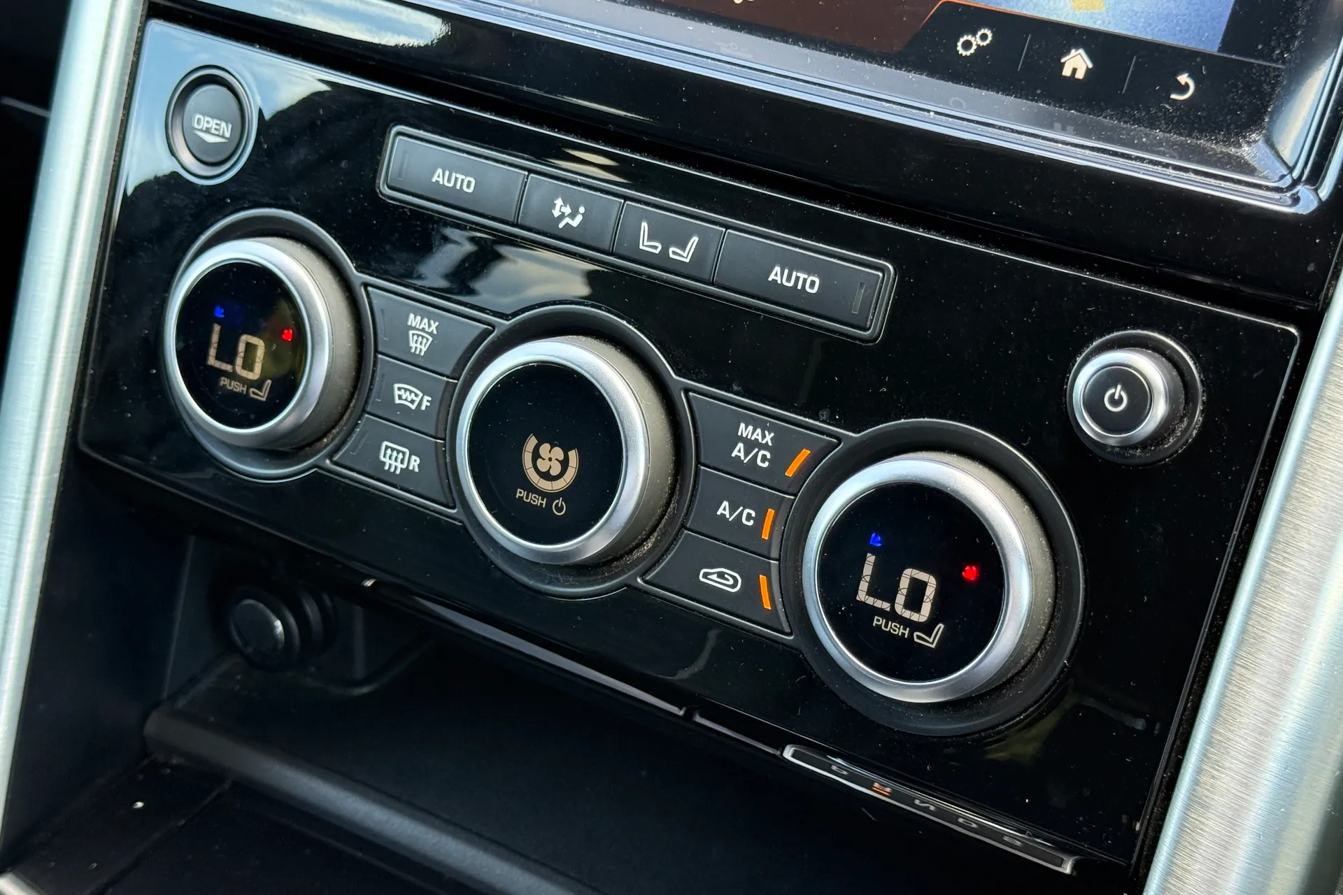 LAND ROVER DISCOVERY thumbnail image number 44
