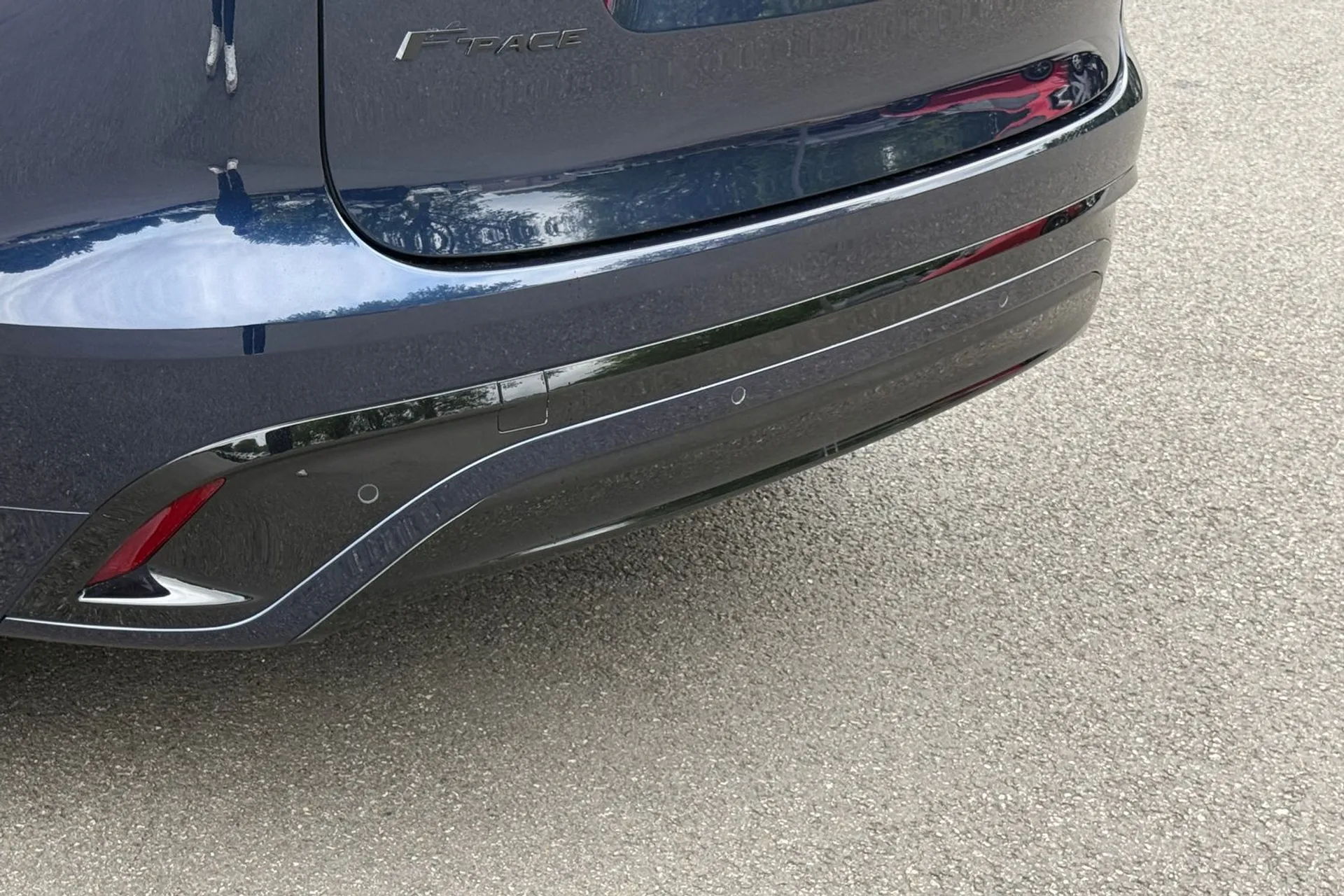 Jaguar F-PACE thumbnail image number 60