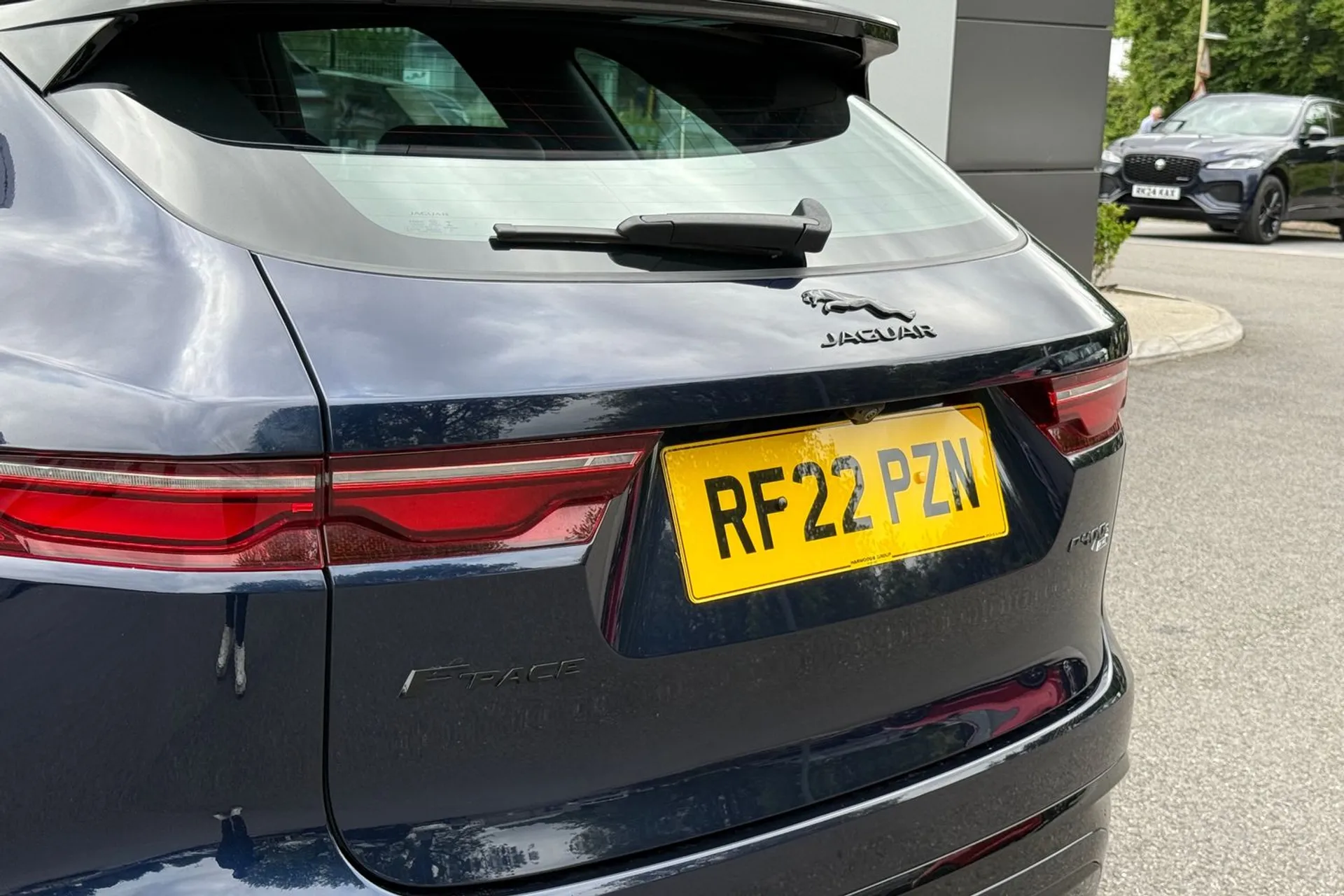 Jaguar F-PACE thumbnail image number 45