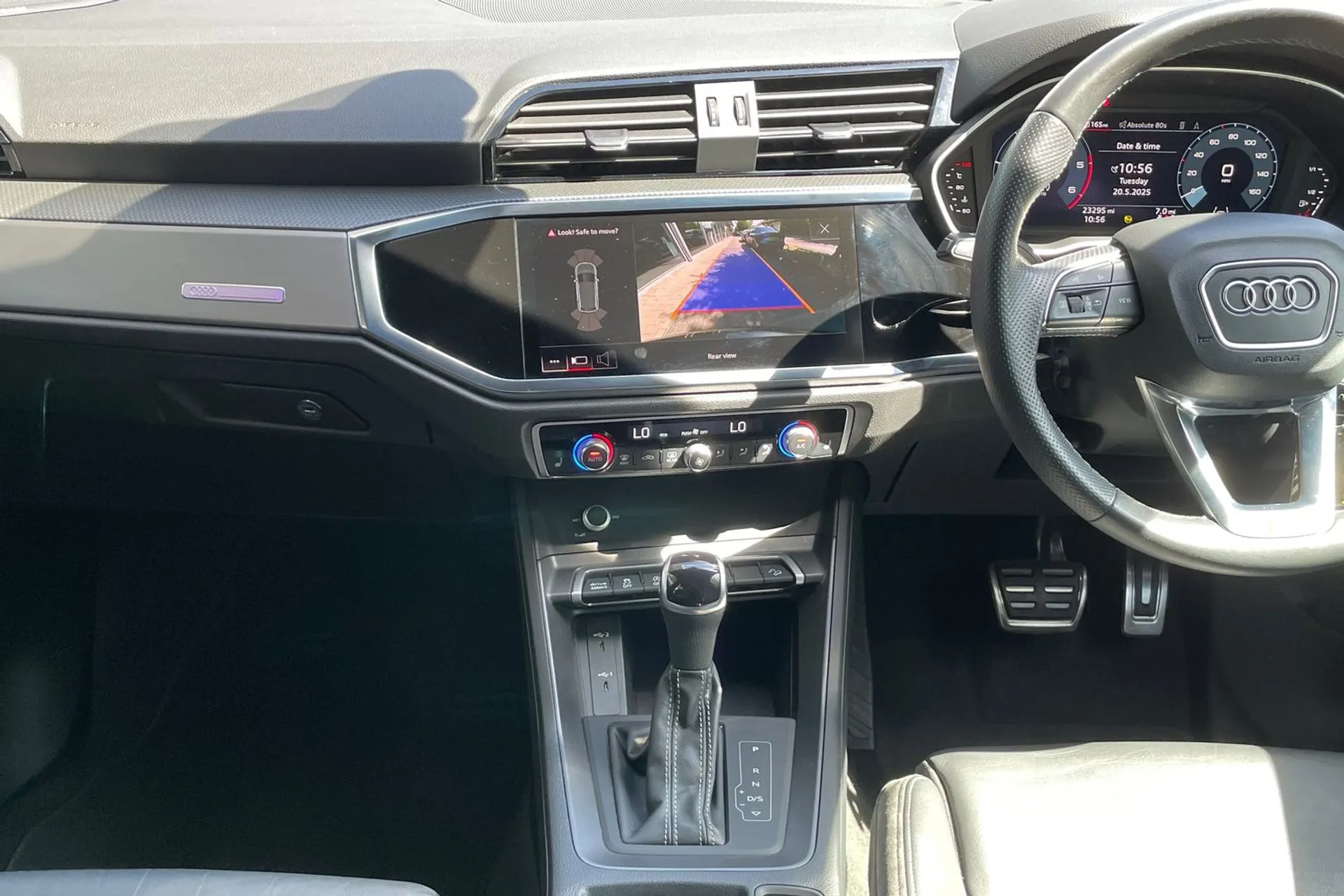 Audi Q3 thumbnail image number 34