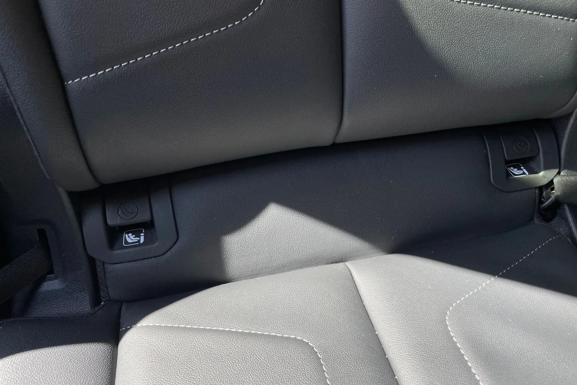 Audi Q3 thumbnail image number 24