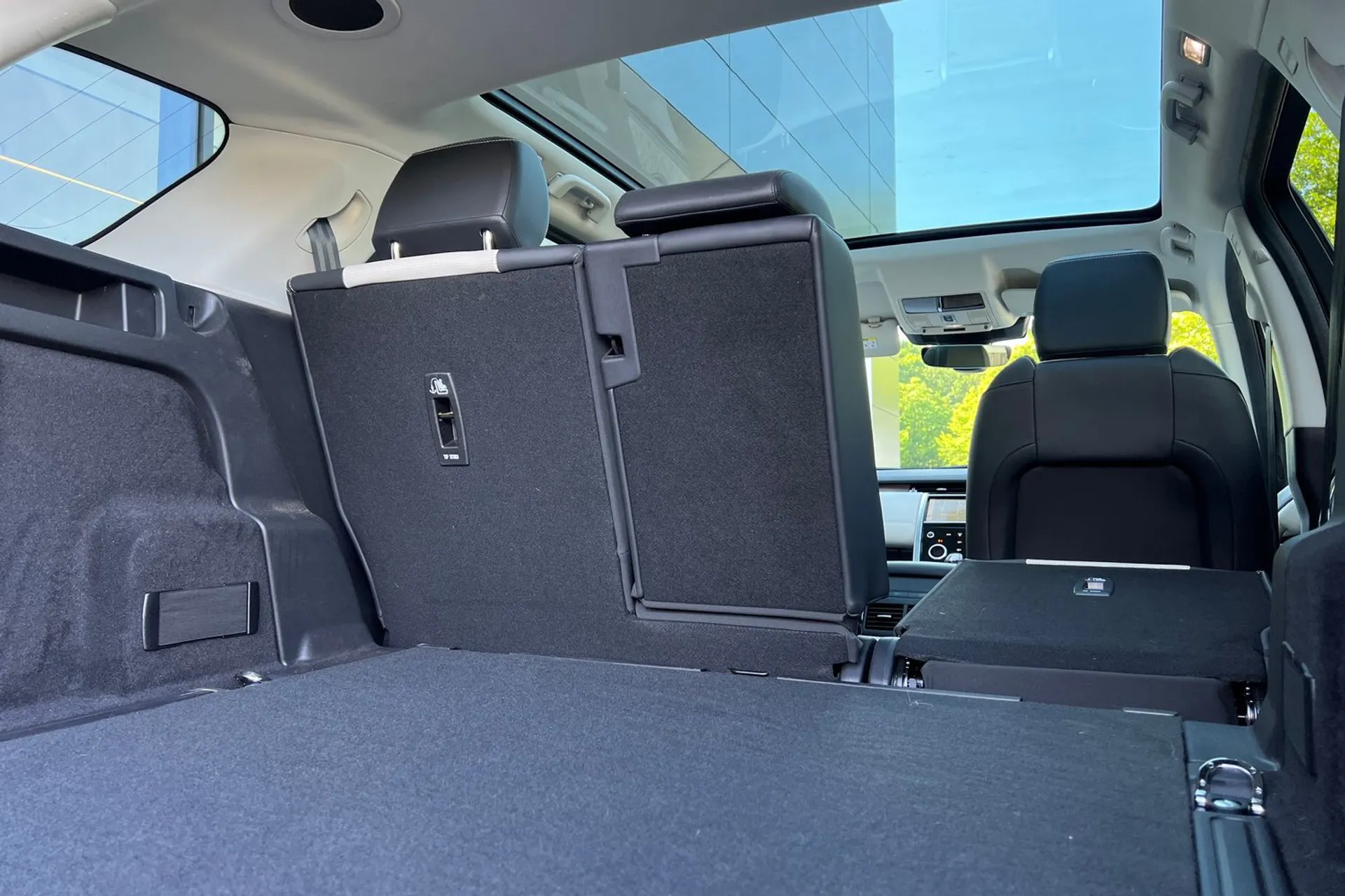 LAND ROVER DISCOVERY SPORT thumbnail image number 37