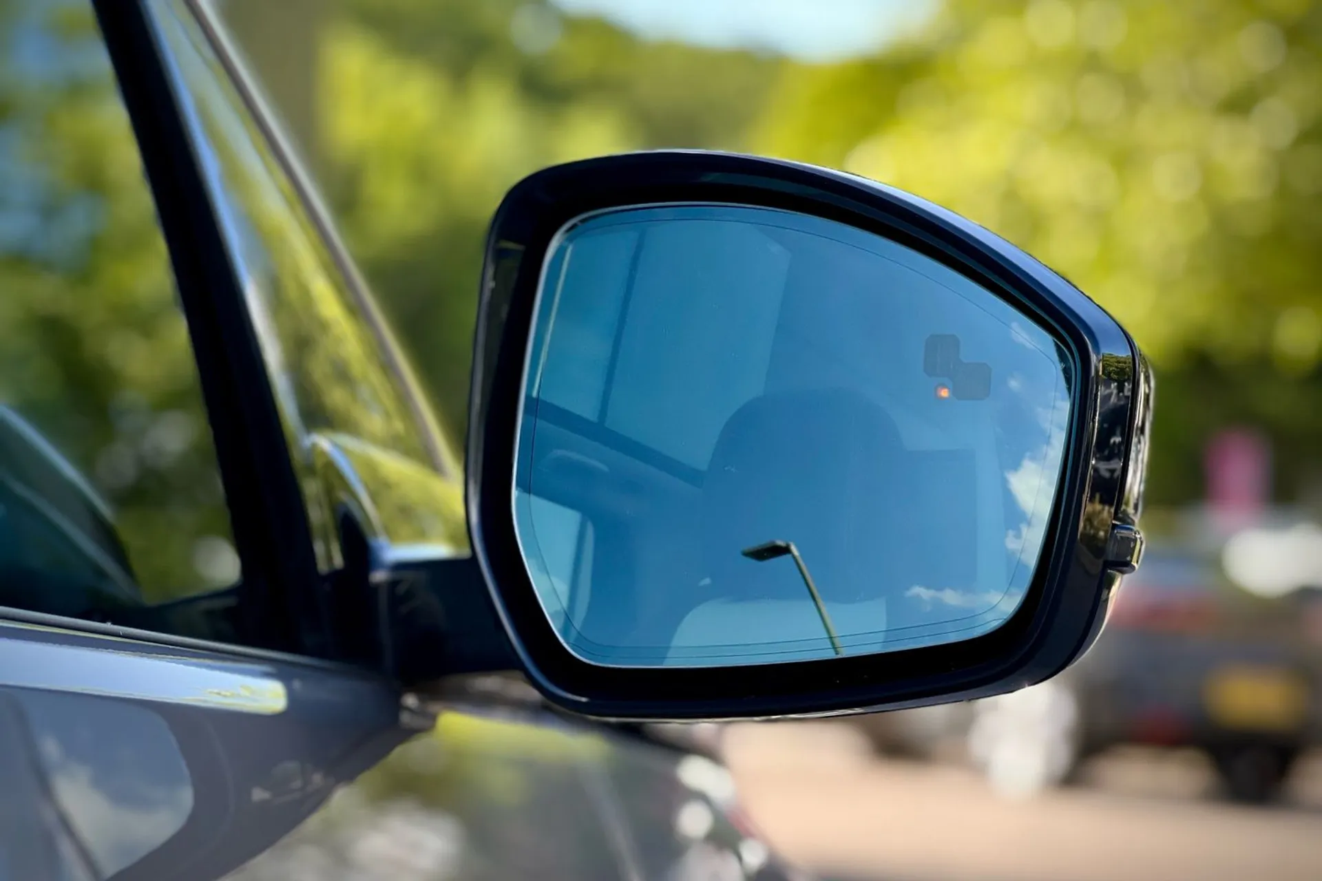 LAND ROVER DISCOVERY SPORT thumbnail image number 11