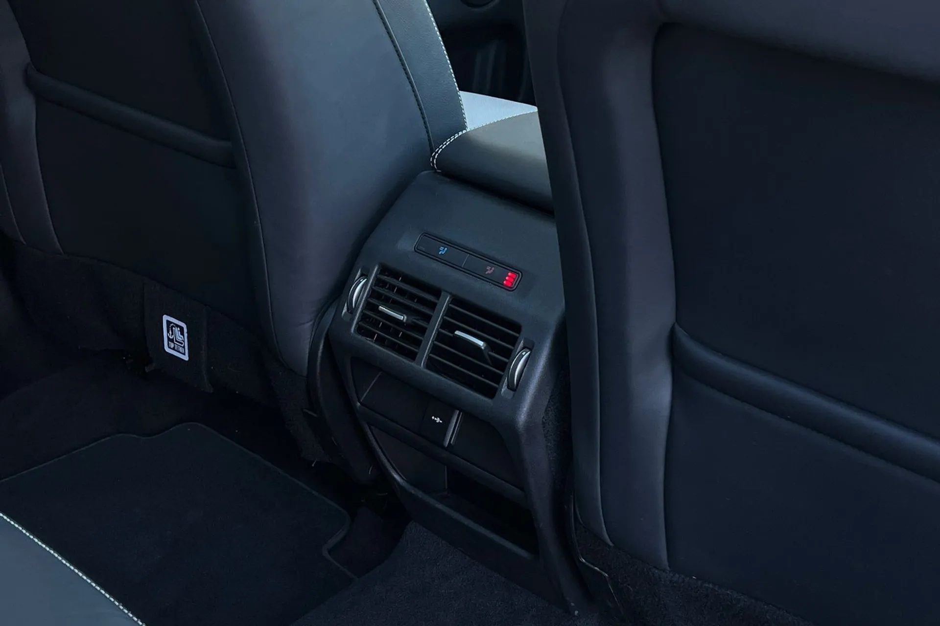 LAND ROVER DISCOVERY SPORT thumbnail image number 42