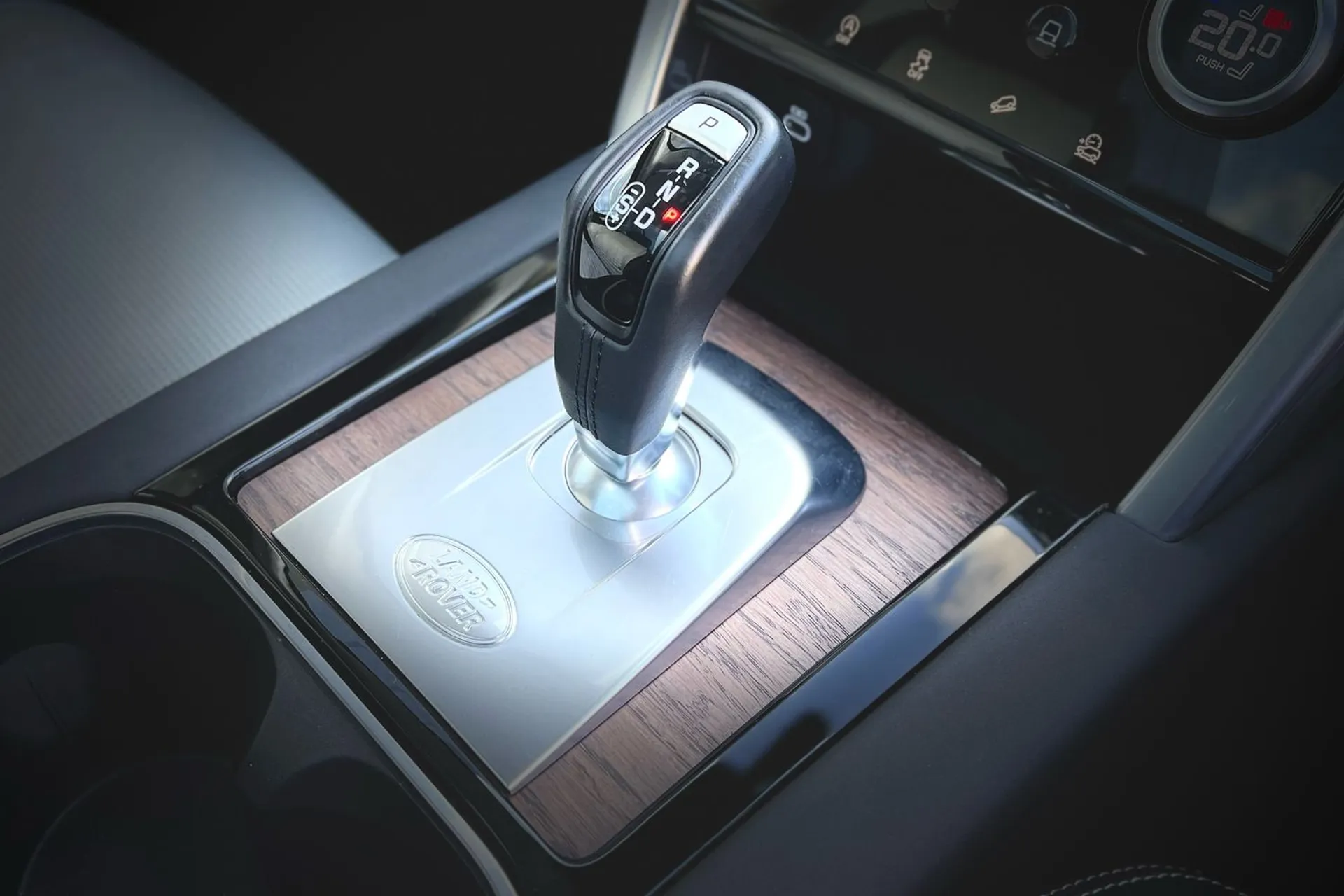LAND ROVER DISCOVERY SPORT thumbnail image number 30