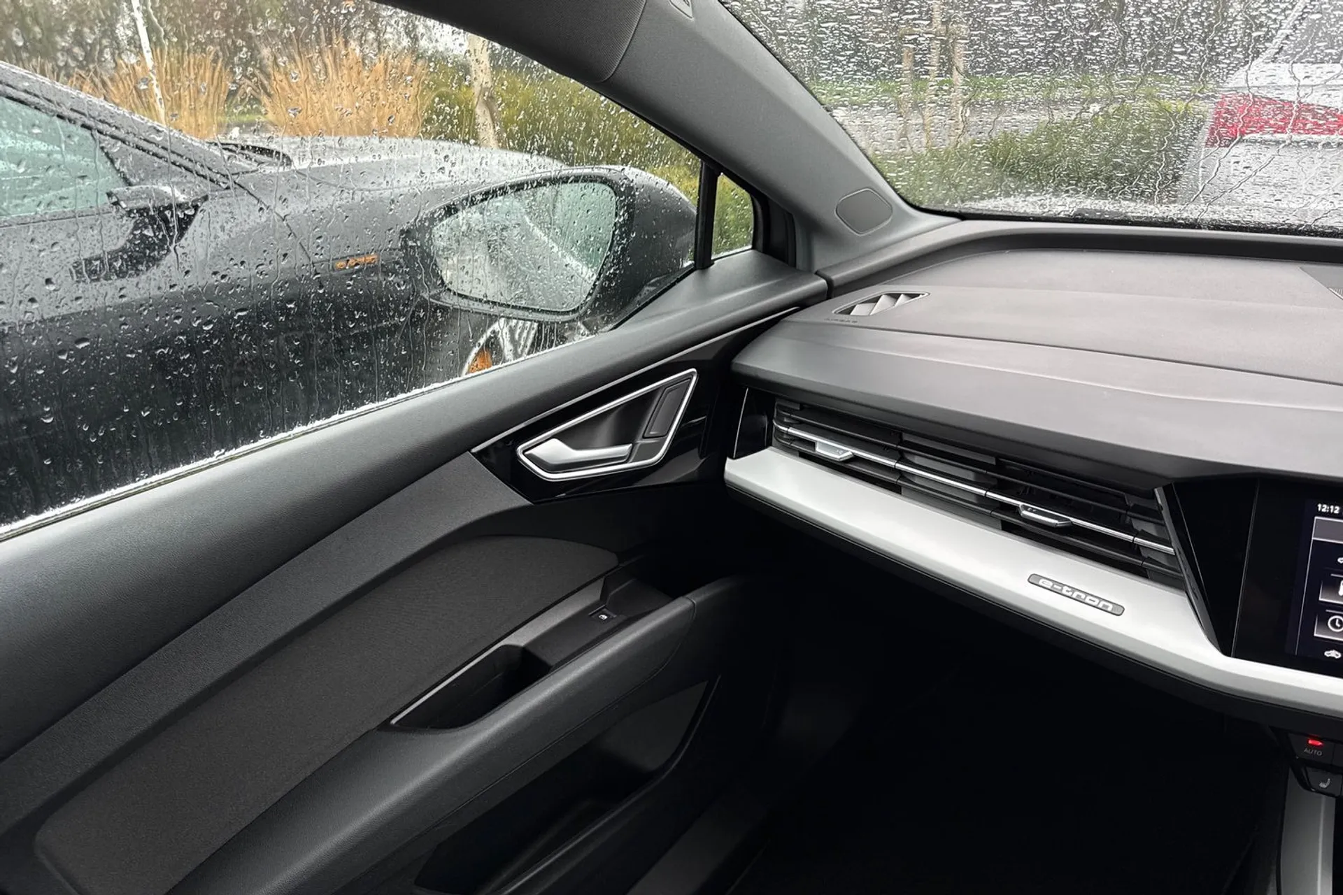 Audi Q4 thumbnail image number 49