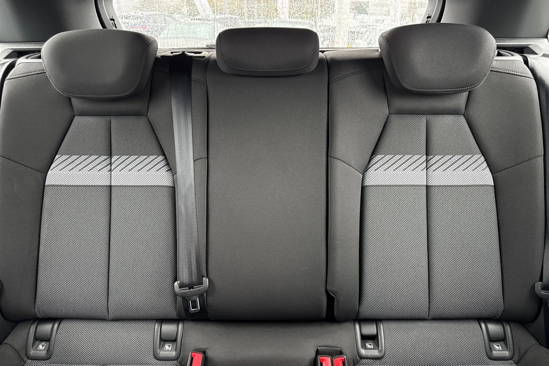 Audi Q4 thumbnail image number 47