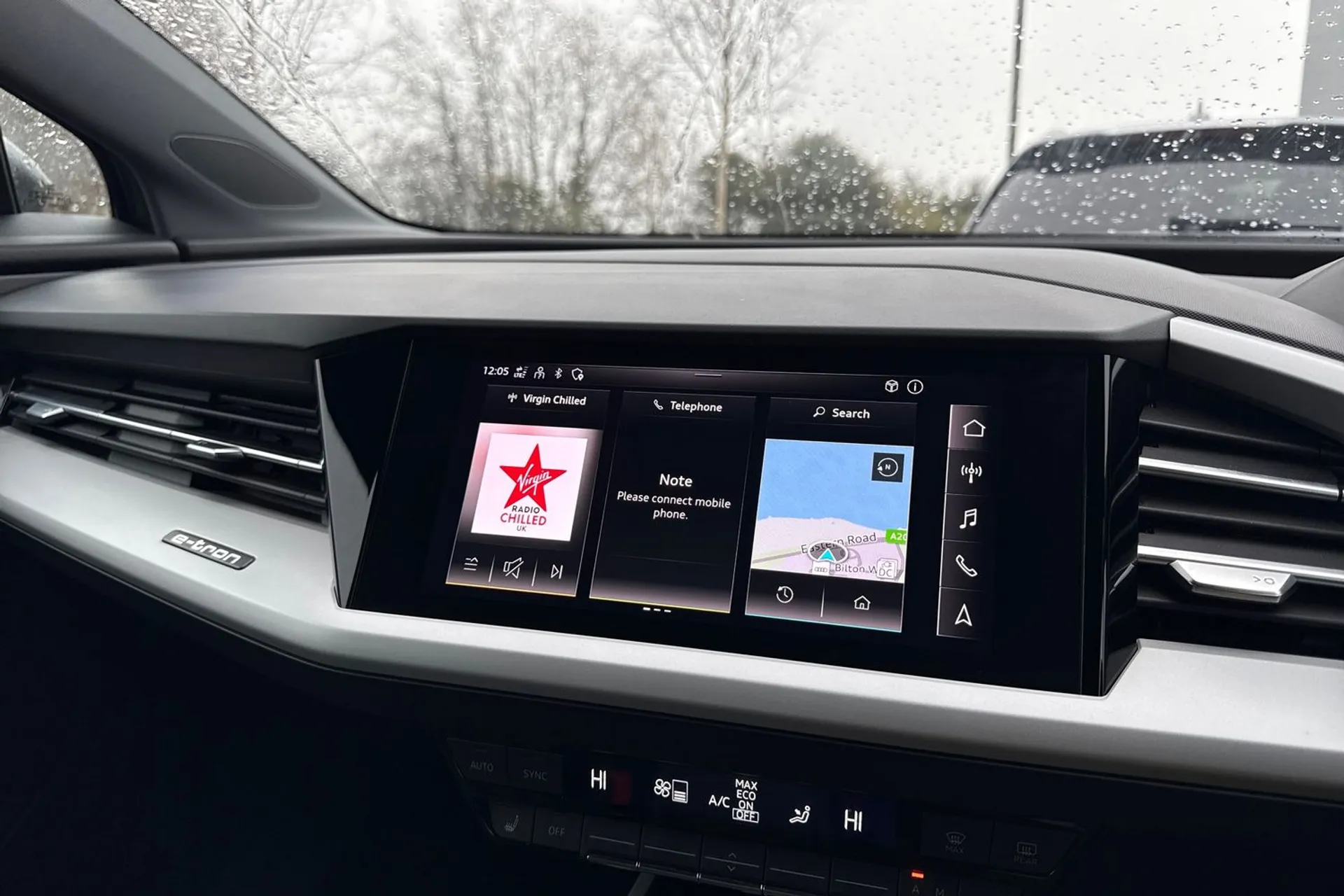 Audi Q4 thumbnail image number 9