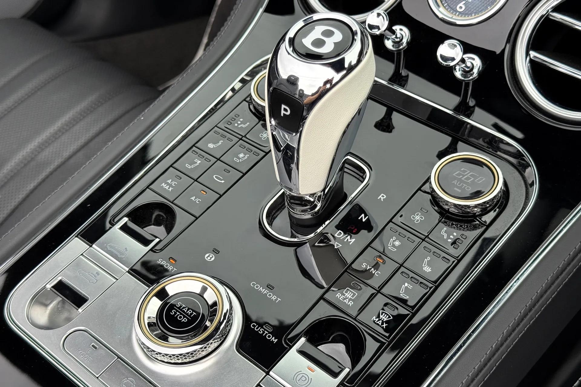 Bentley CONTINENTAL GTC thumbnail image number 36