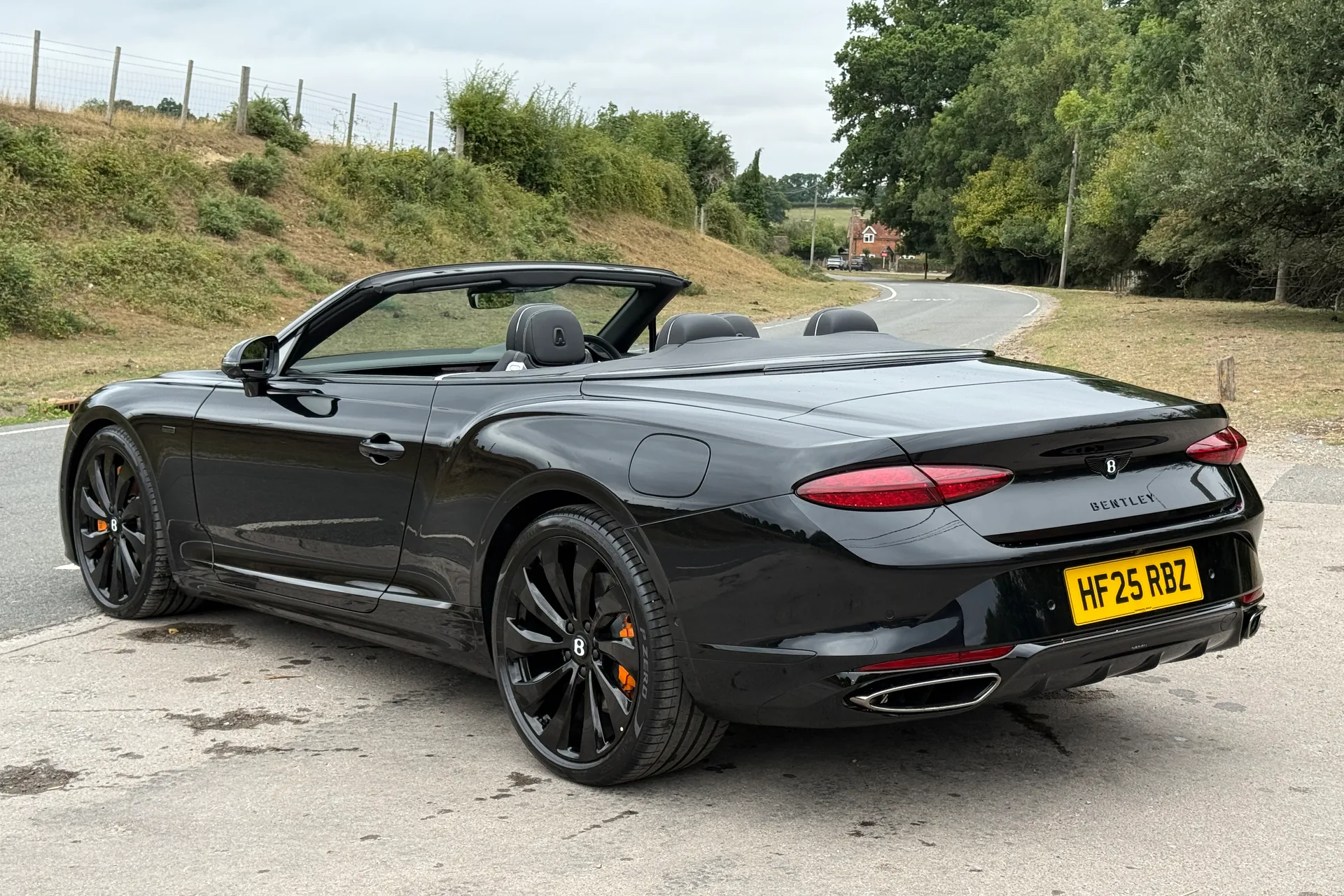 Bentley CONTINENTAL GTC thumbnail image number 10