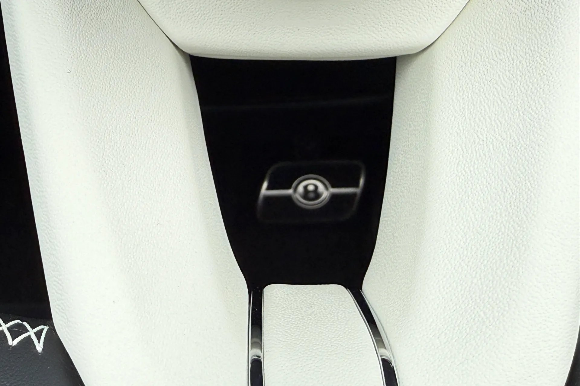 Bentley CONTINENTAL GTC thumbnail image number 40