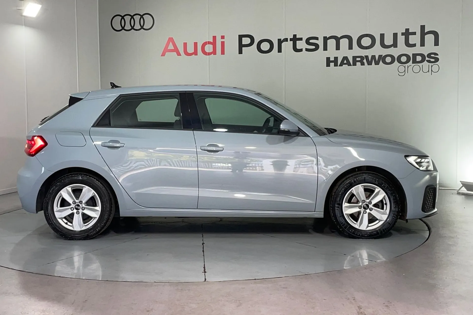 Audi A1 thumbnail image number 2