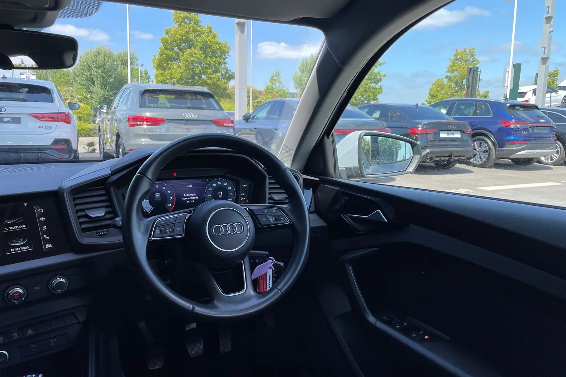 Audi A1 thumbnail image number 36