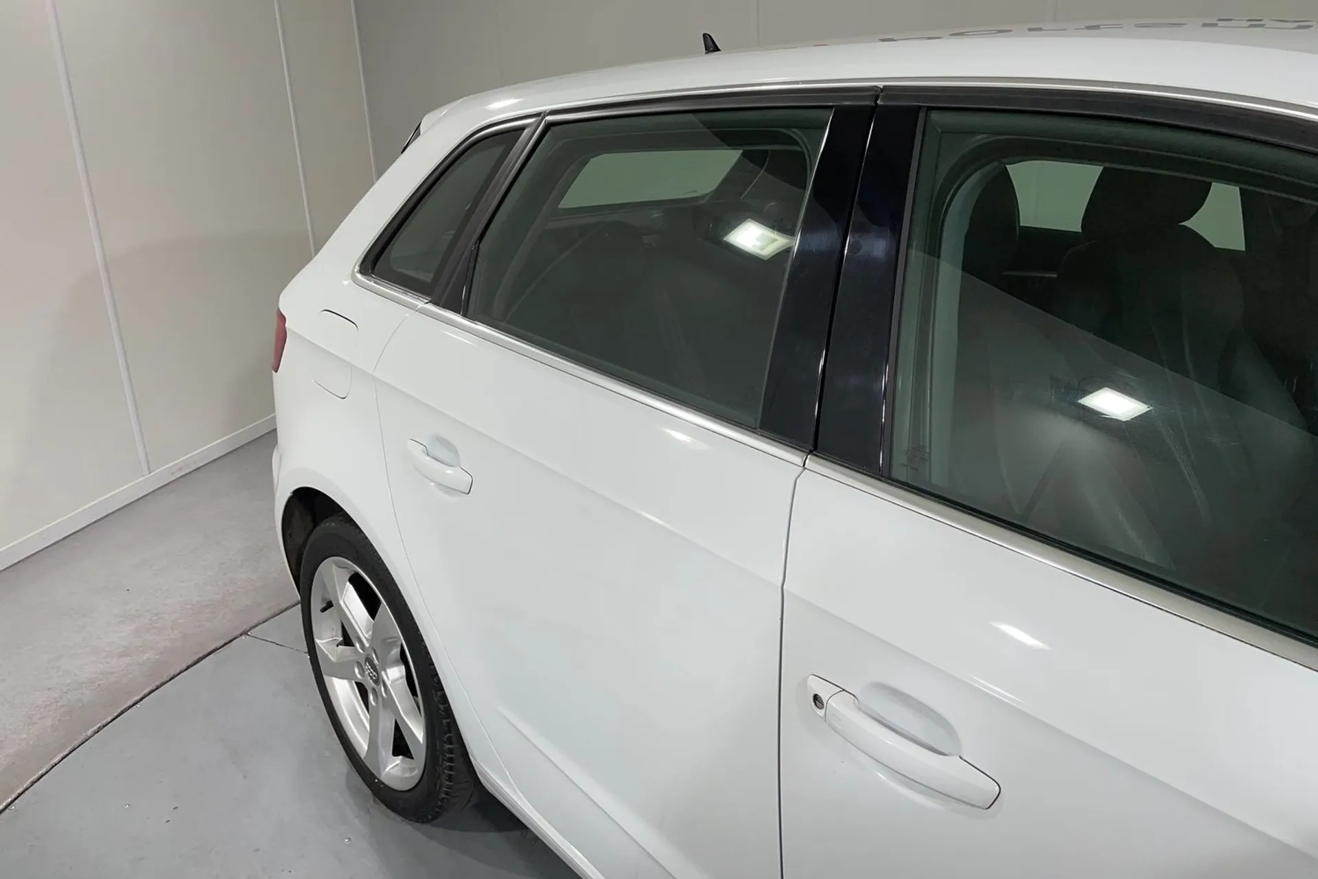 Audi A3 thumbnail image number 14