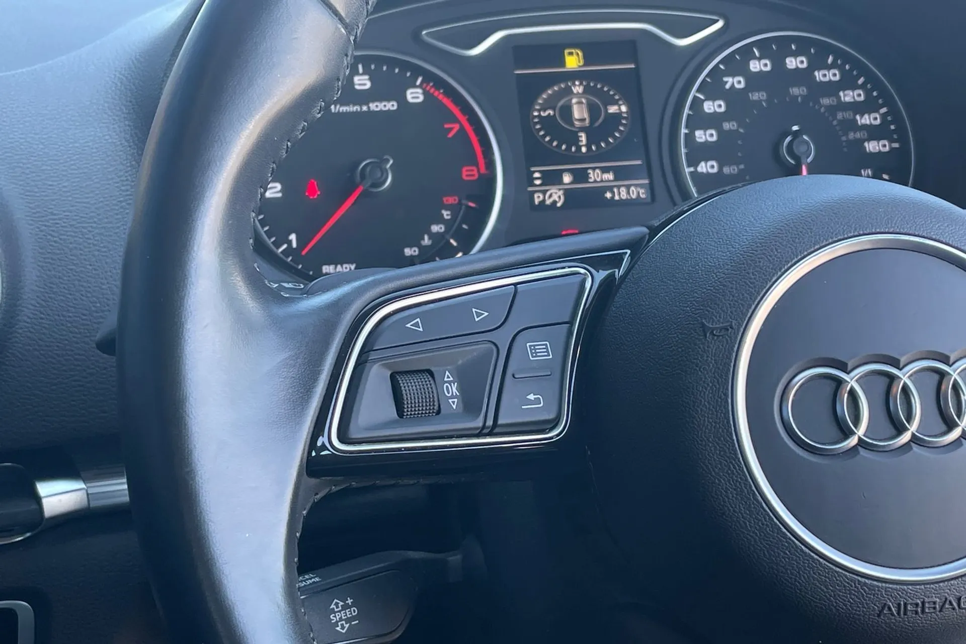 Audi A3 thumbnail image number 36