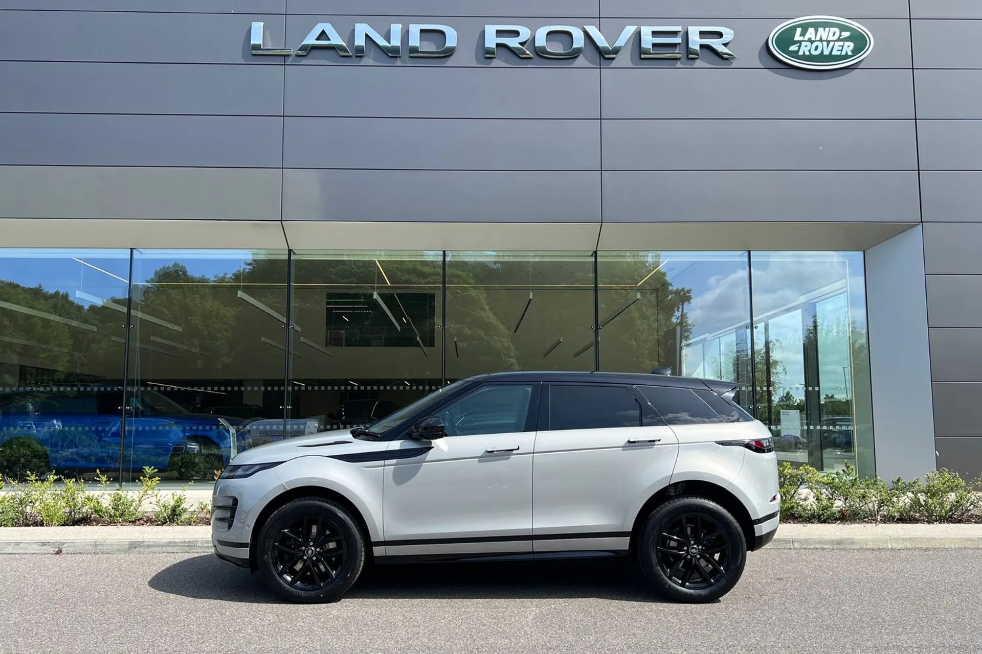 LAND ROVER RANGE ROVER EVOQUE thumbnail image number 9