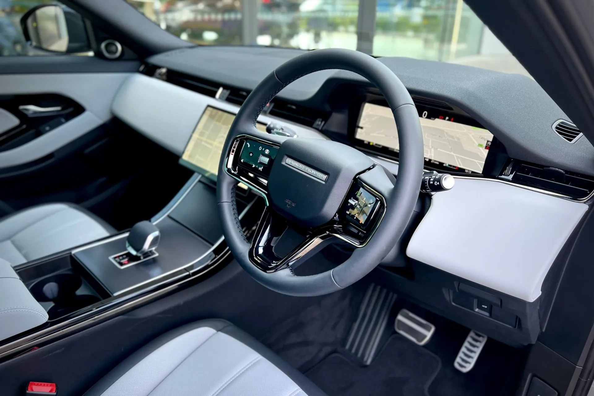 LAND ROVER RANGE ROVER EVOQUE thumbnail image number 41