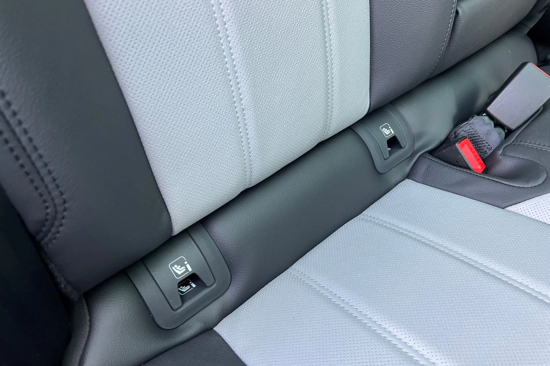 LAND ROVER RANGE ROVER EVOQUE thumbnail image number 36