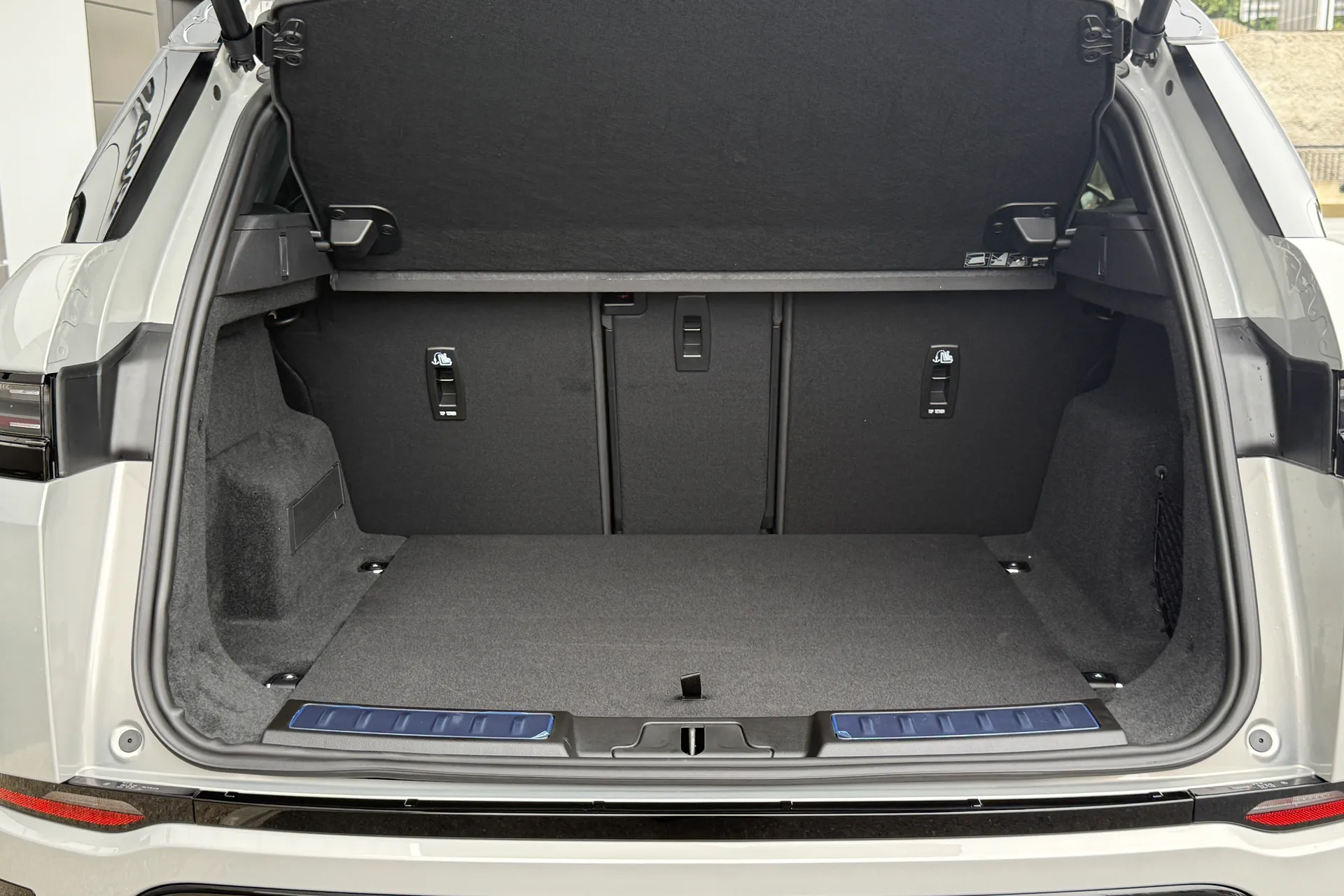 LAND ROVER RANGE ROVER EVOQUE thumbnail image number 31
