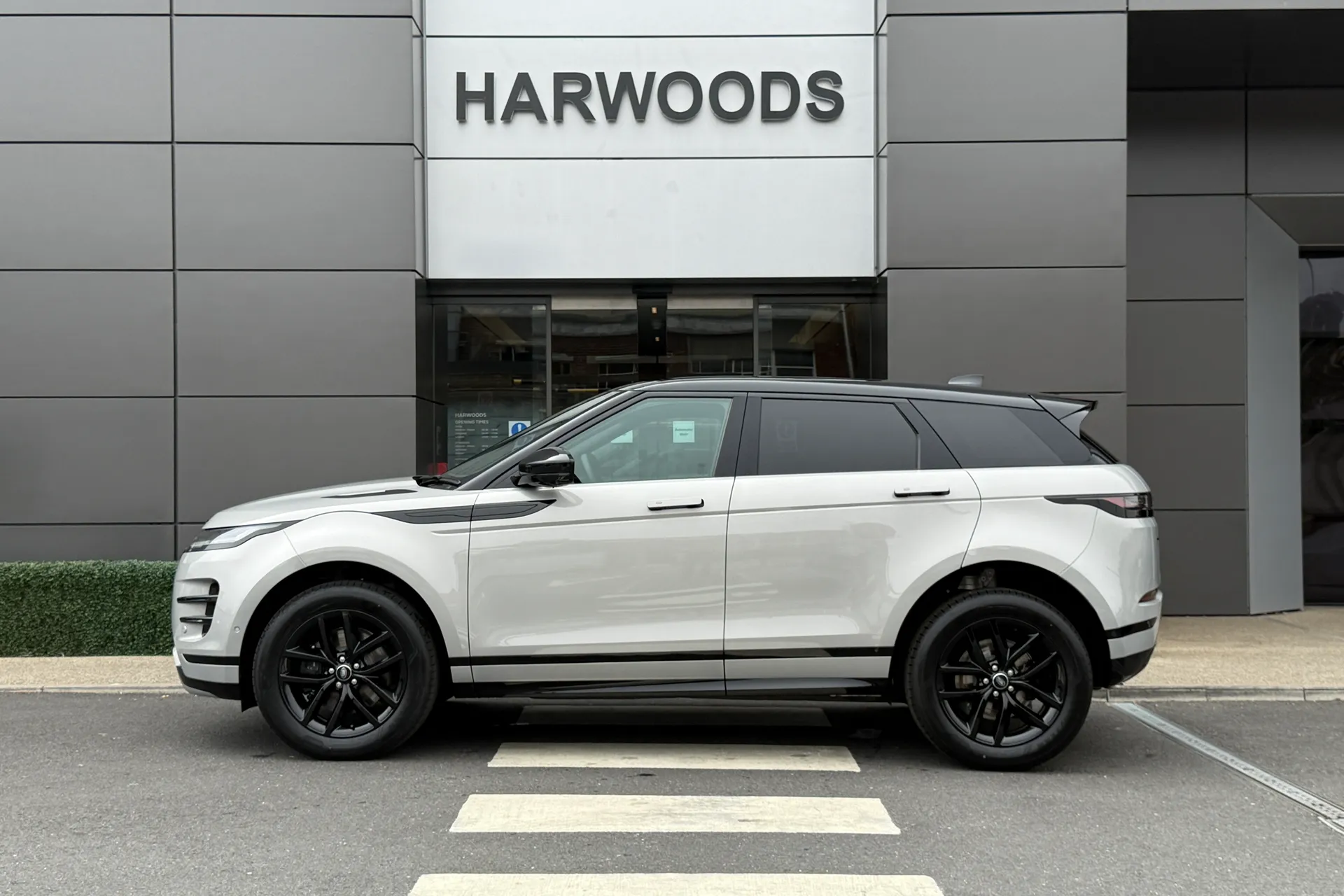 LAND ROVER RANGE ROVER EVOQUE thumbnail image number 11