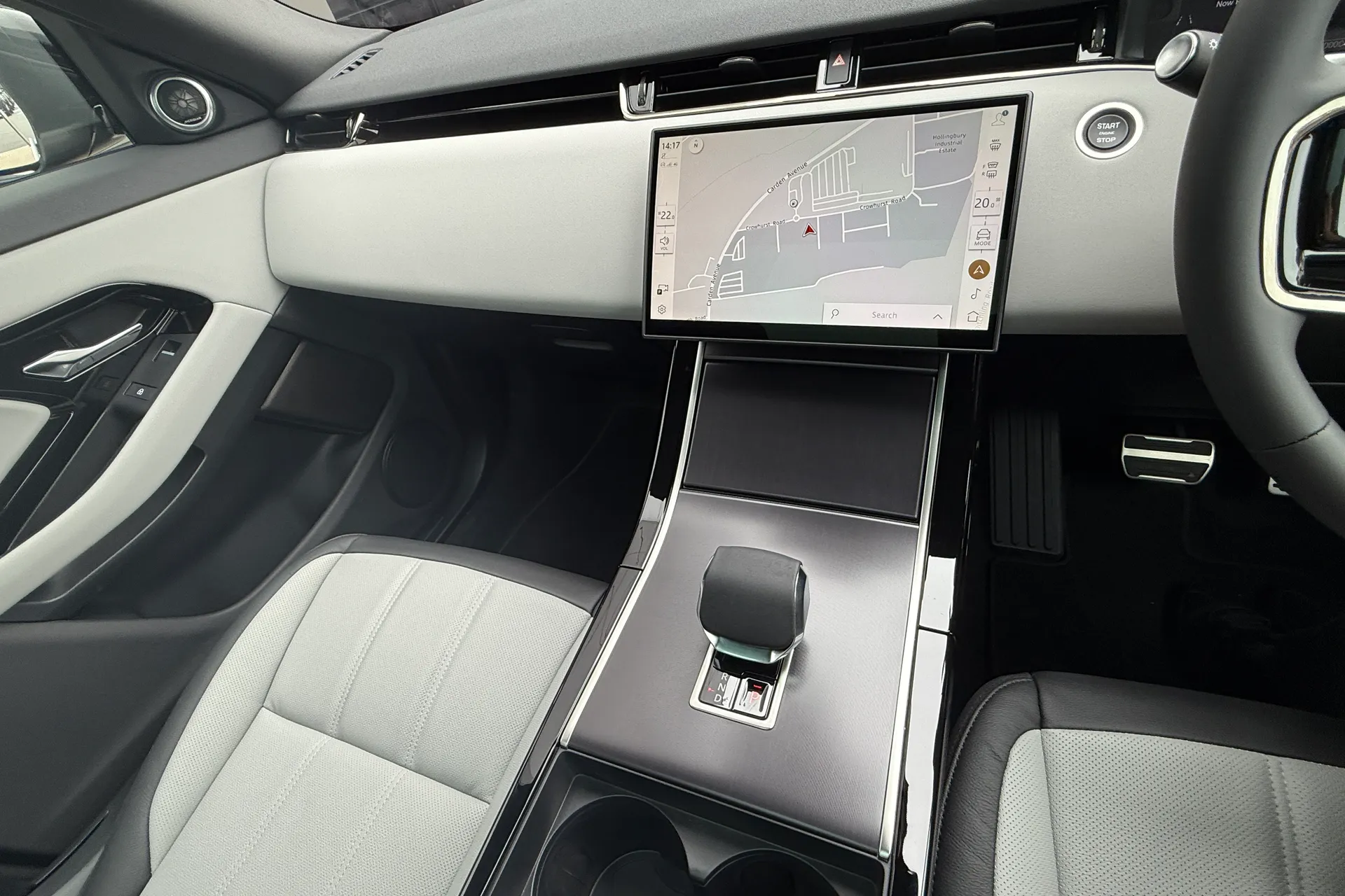 LAND ROVER RANGE ROVER EVOQUE thumbnail image number 36