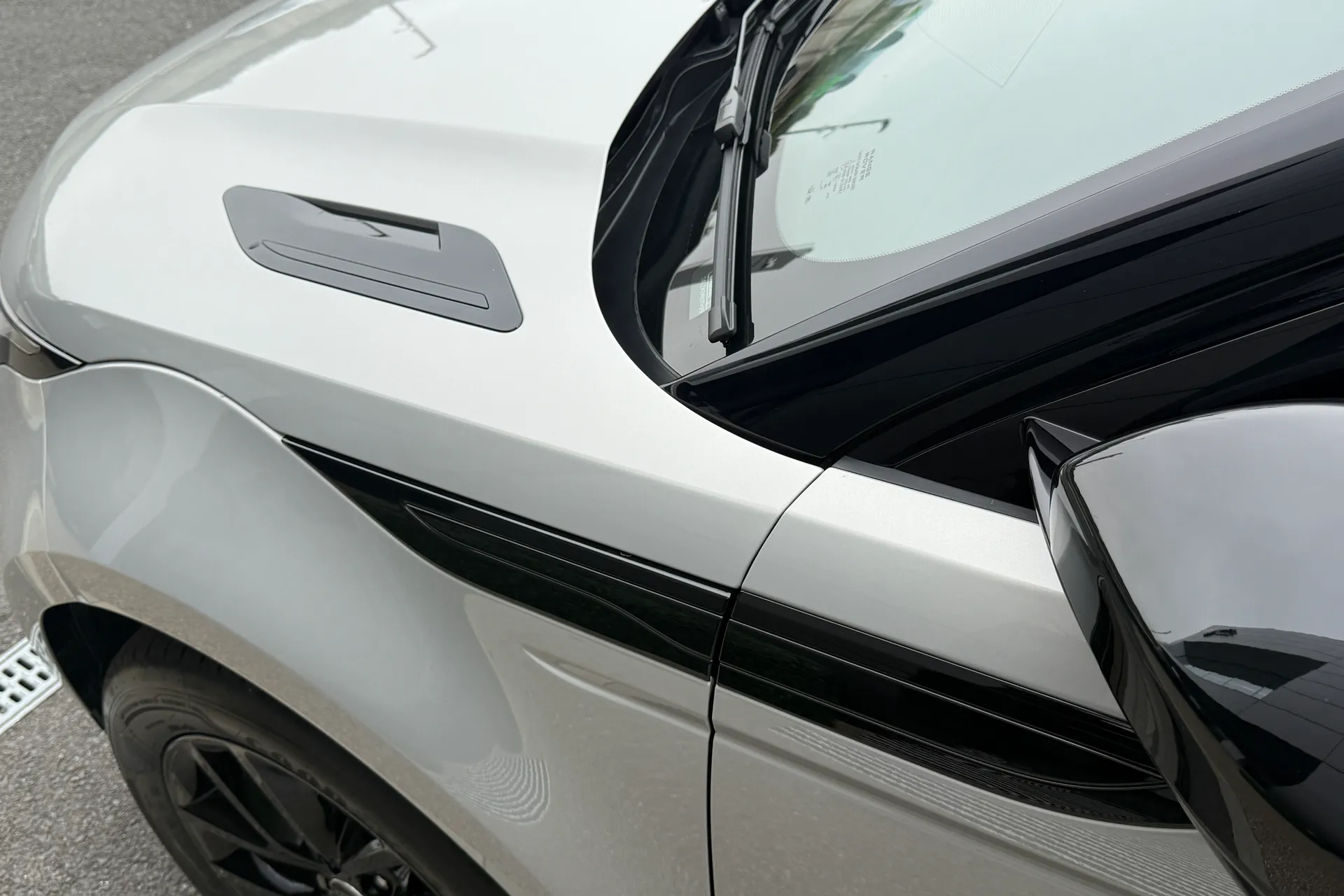 LAND ROVER RANGE ROVER EVOQUE thumbnail image number 23