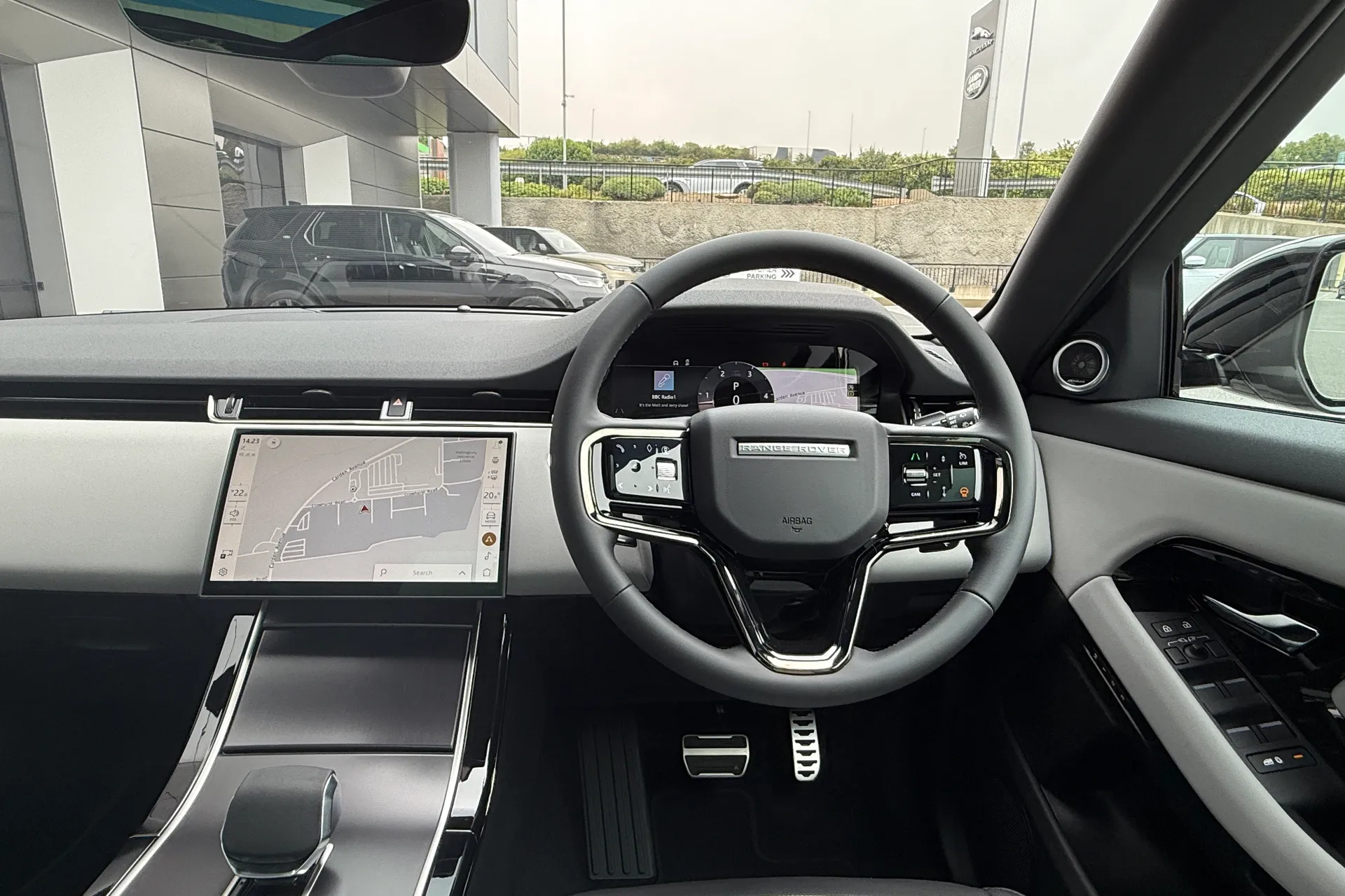 LAND ROVER RANGE ROVER EVOQUE thumbnail image number 33