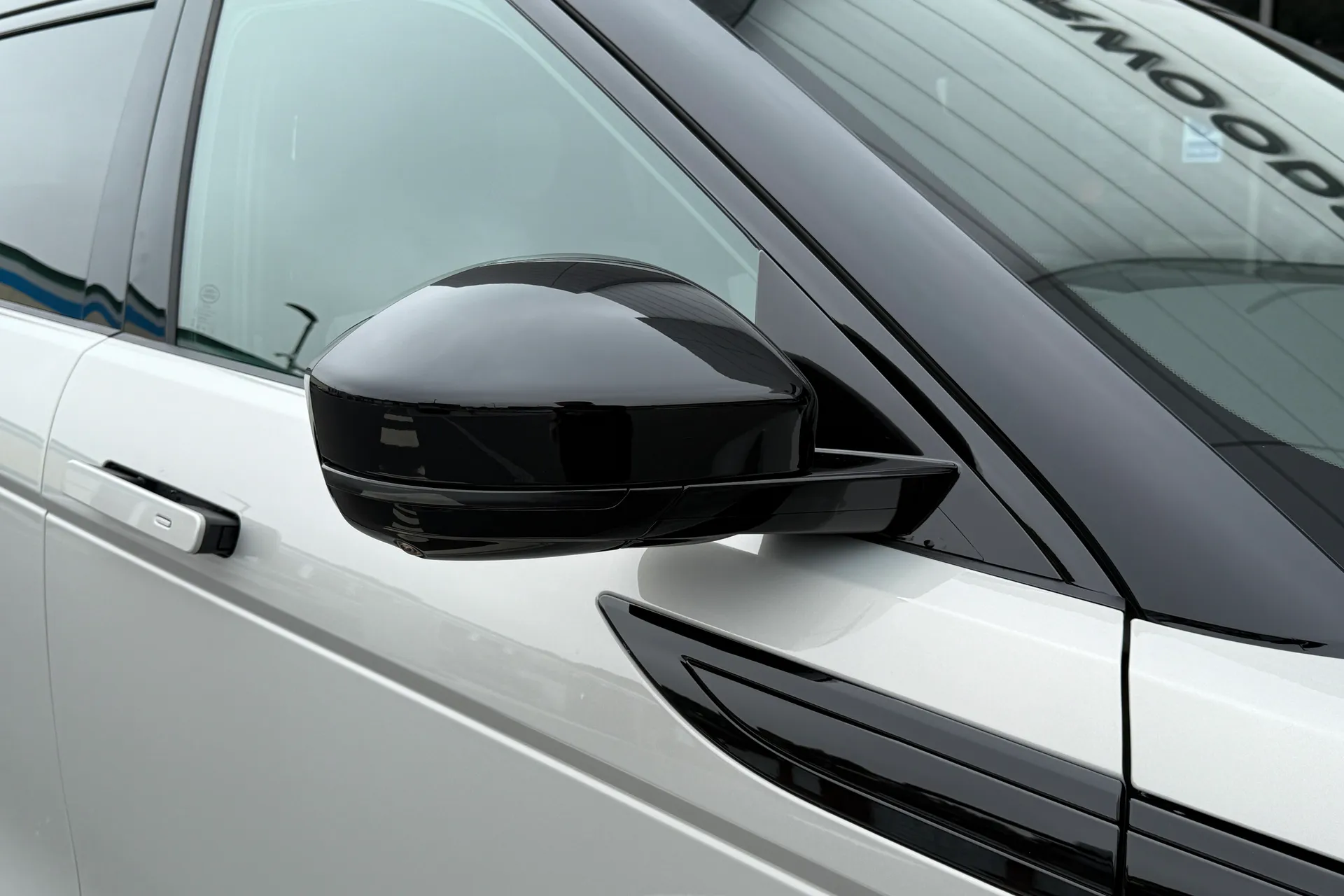 LAND ROVER RANGE ROVER EVOQUE thumbnail image number 26