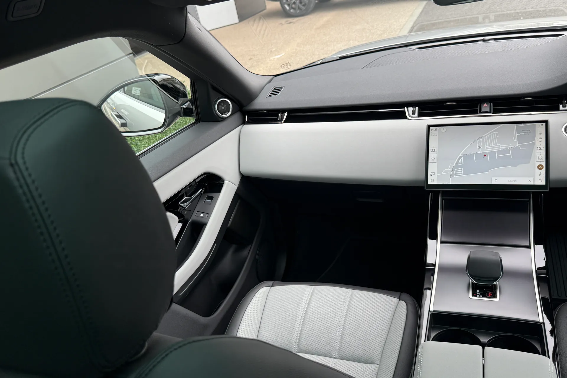 LAND ROVER RANGE ROVER EVOQUE thumbnail image number 40
