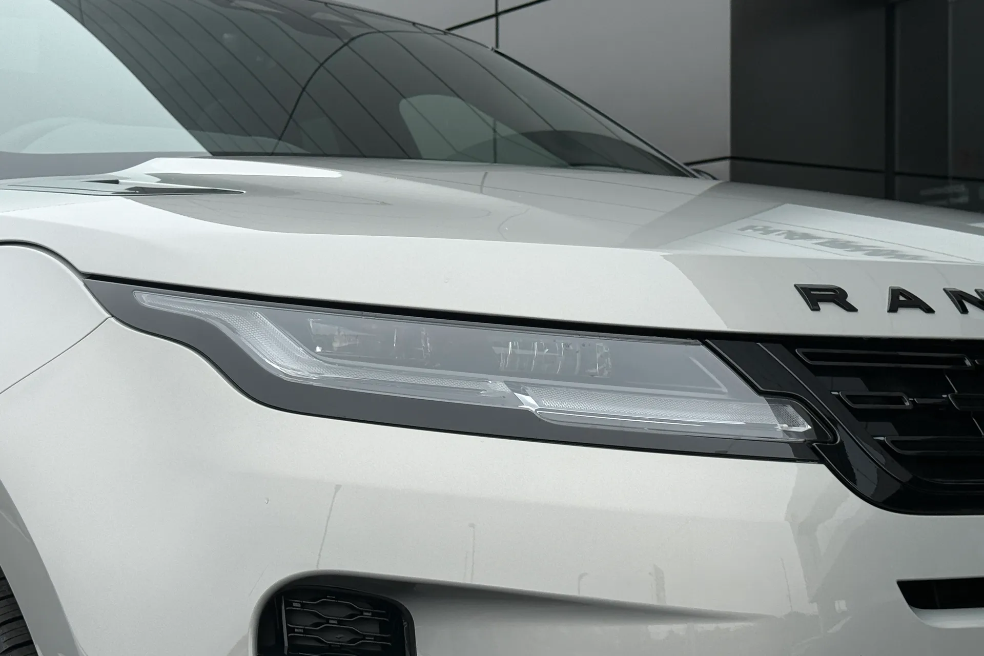 LAND ROVER RANGE ROVER EVOQUE thumbnail image number 22