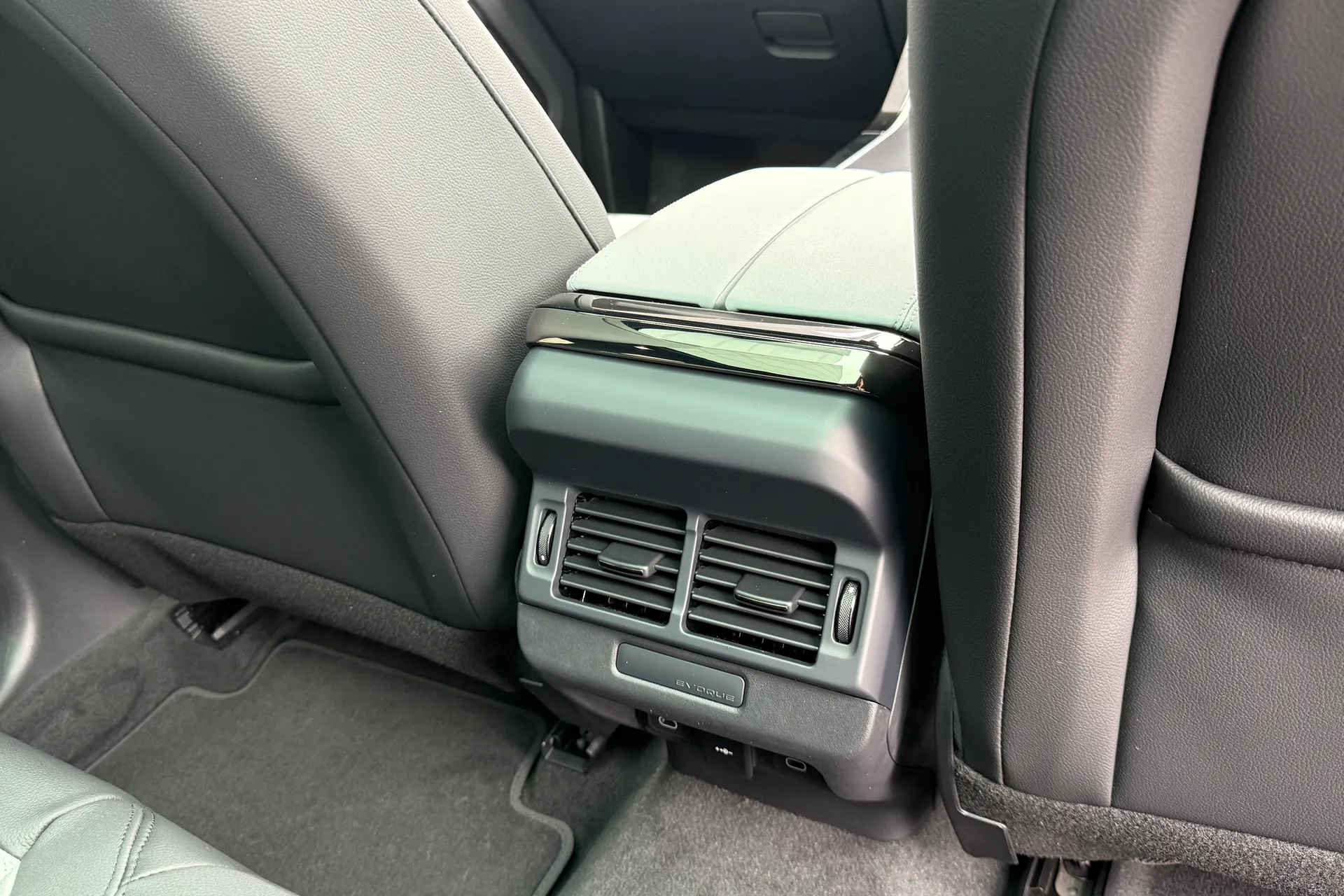 LAND ROVER RANGE ROVER EVOQUE thumbnail image number 45