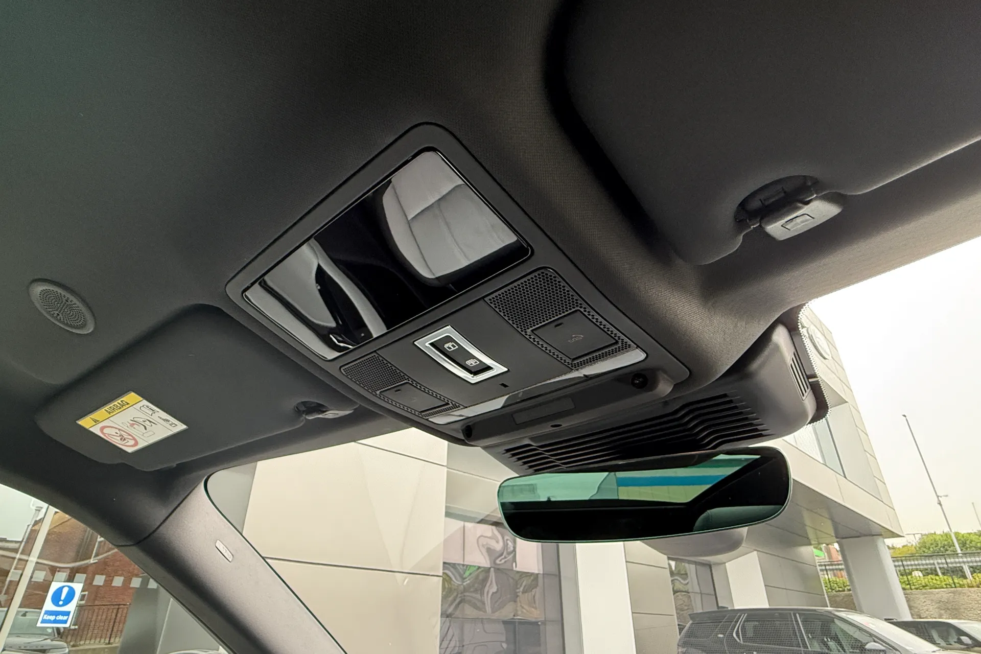LAND ROVER RANGE ROVER EVOQUE thumbnail image number 52