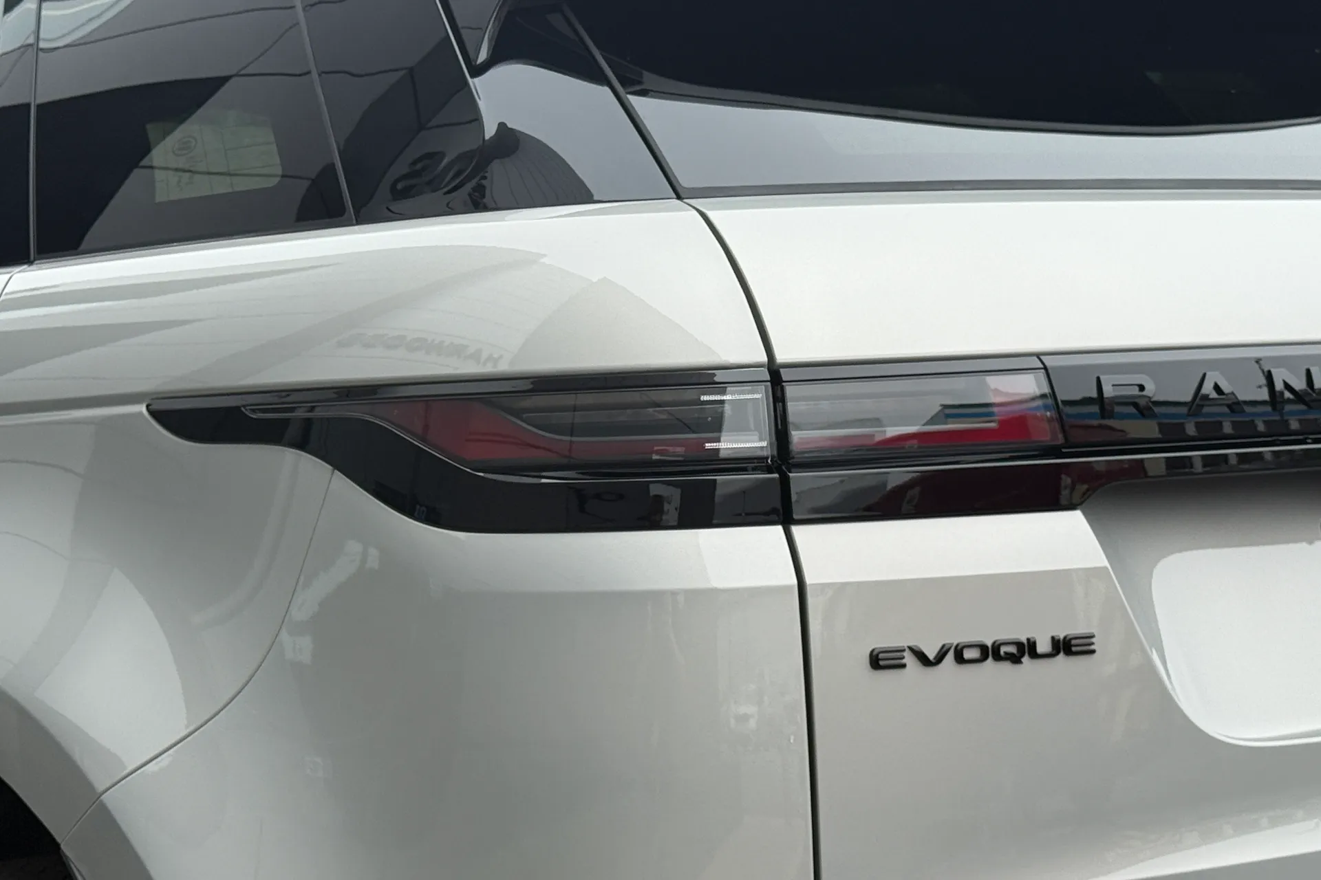 LAND ROVER RANGE ROVER EVOQUE thumbnail image number 29