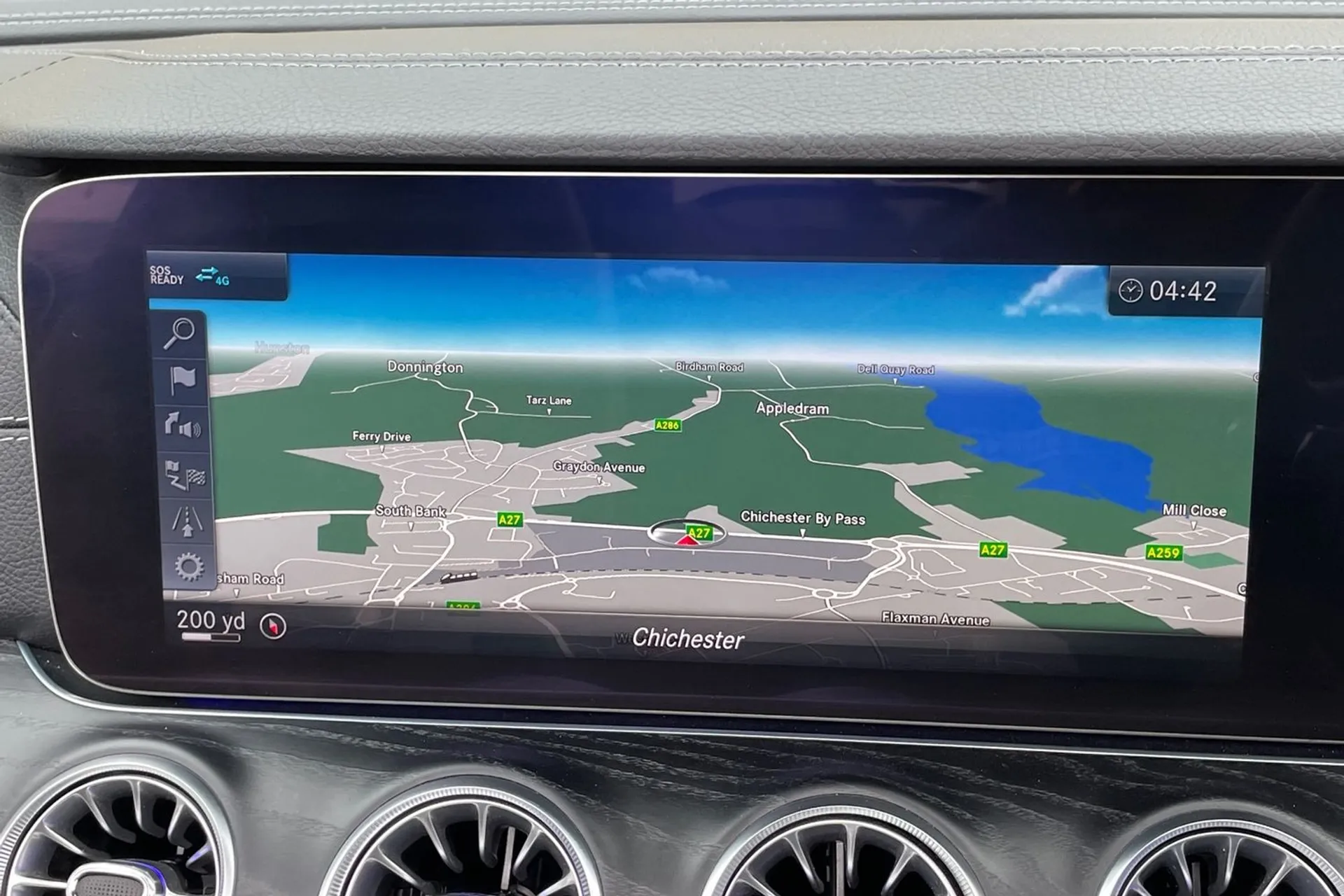 MERCEDES-BENZ E CLASS thumbnail image number 4