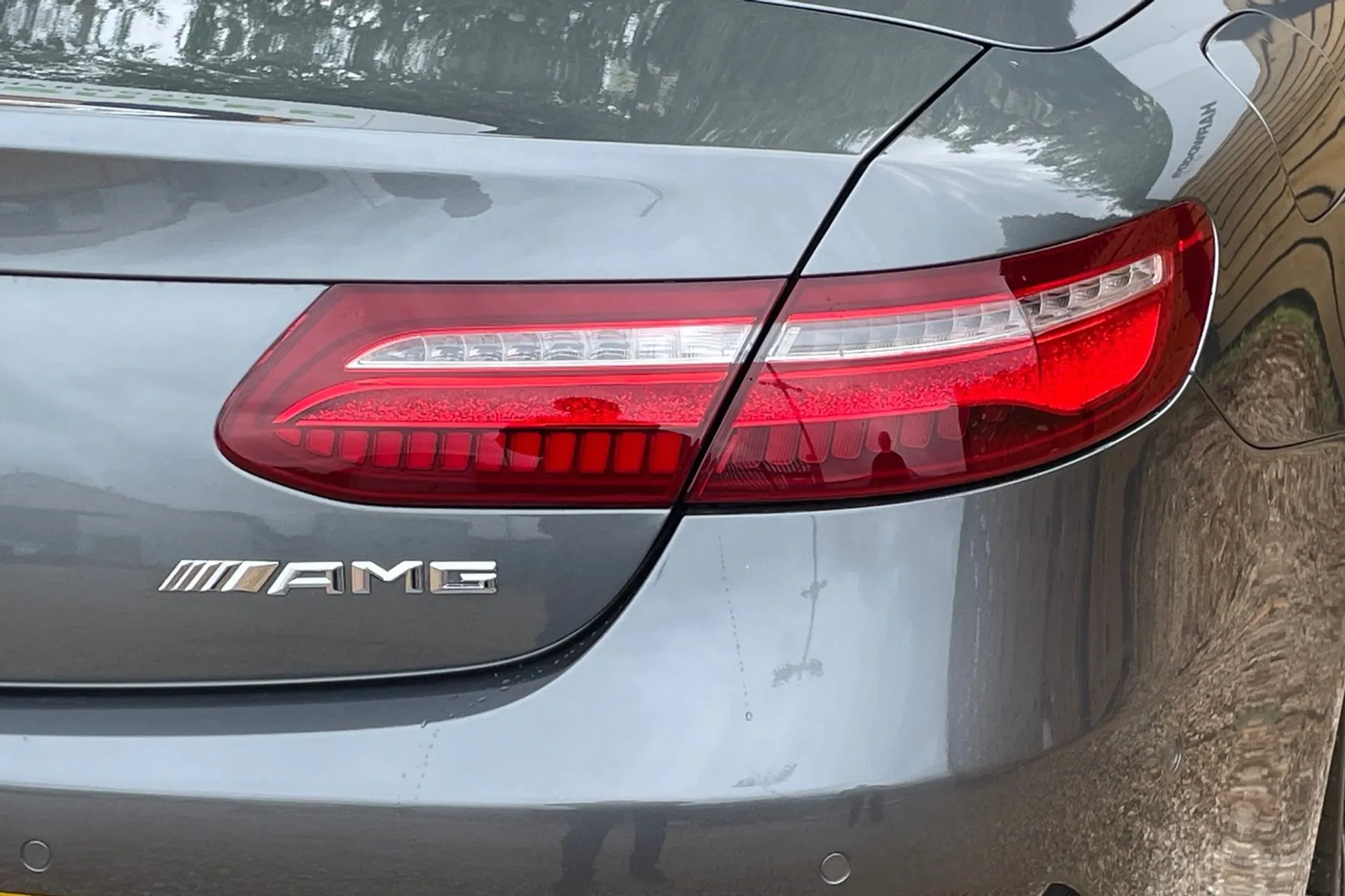 MERCEDES-BENZ E CLASS thumbnail image number 23