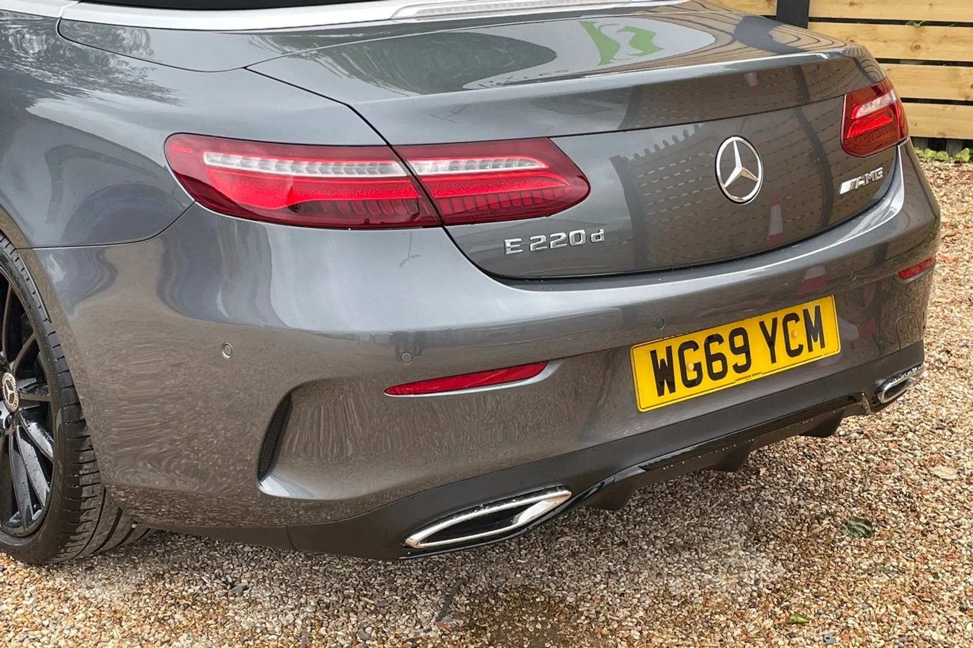 MERCEDES-BENZ E CLASS thumbnail image number 18