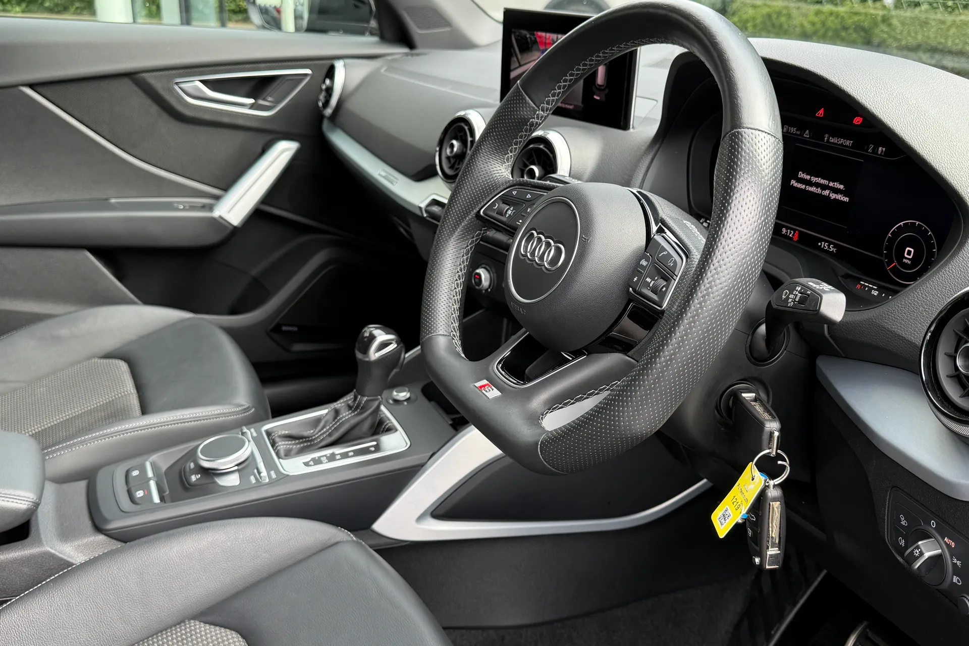 Audi Q2 thumbnail image number 14