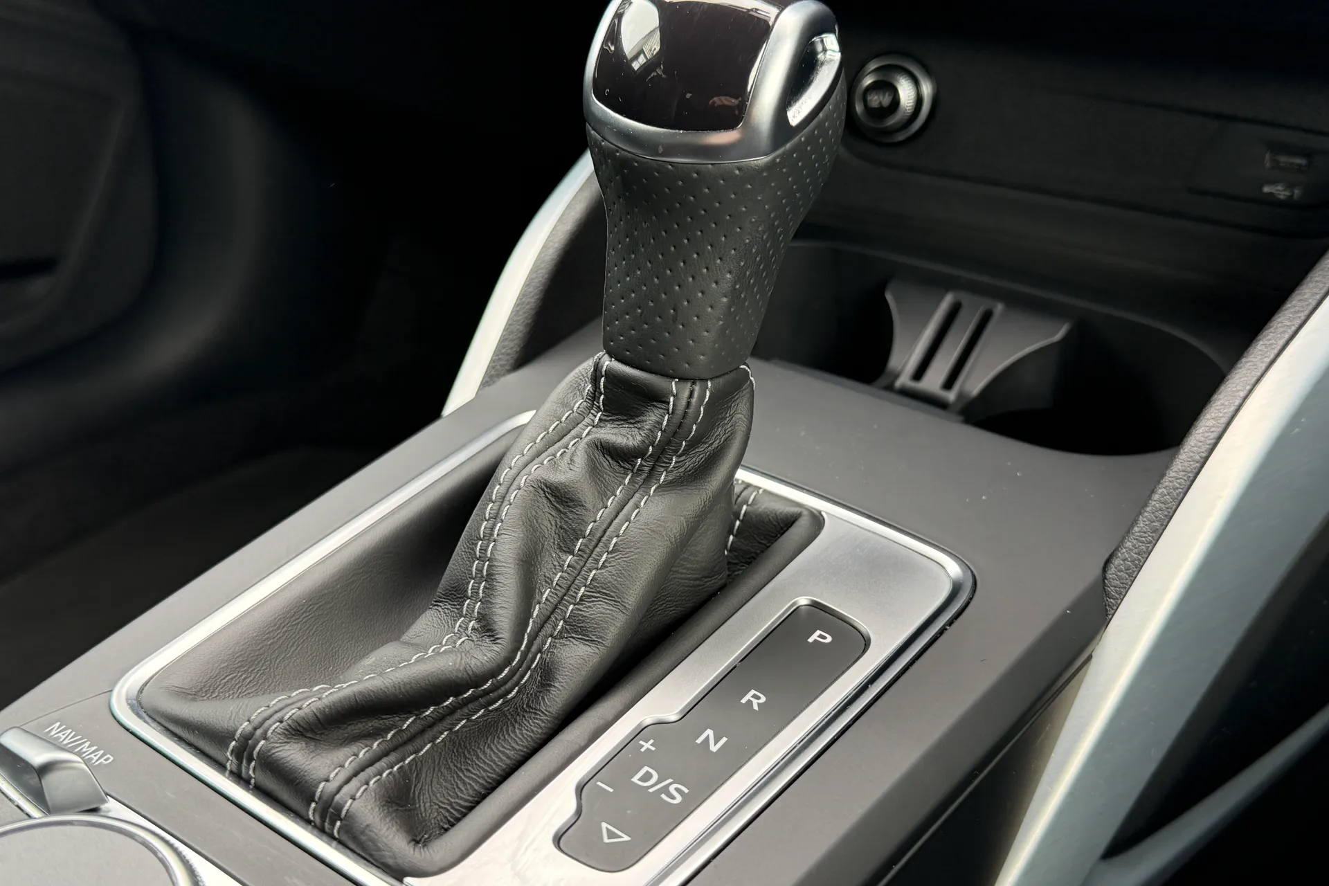 Audi Q2 thumbnail image number 26