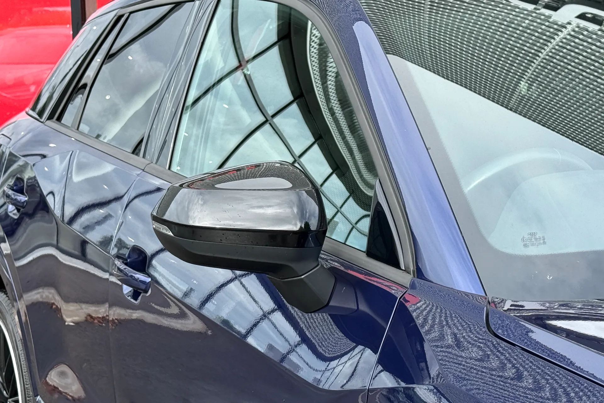 Audi Q2 thumbnail image number 16