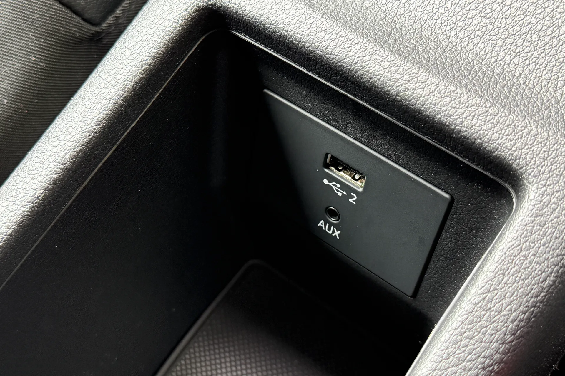 Audi Q2 thumbnail image number 23