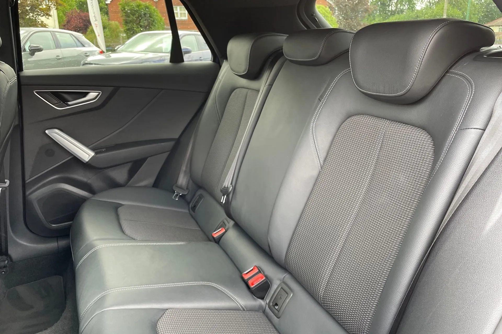 Audi Q2 thumbnail image number 35