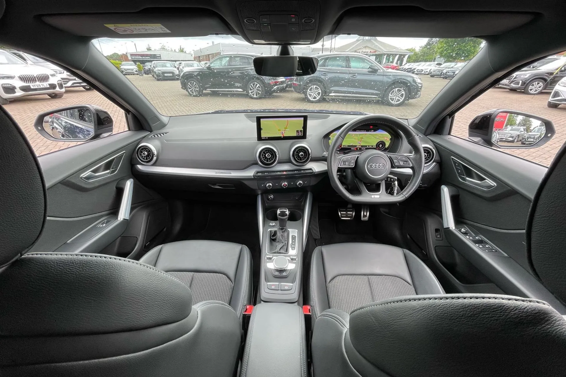 Audi Q2 thumbnail image number 3