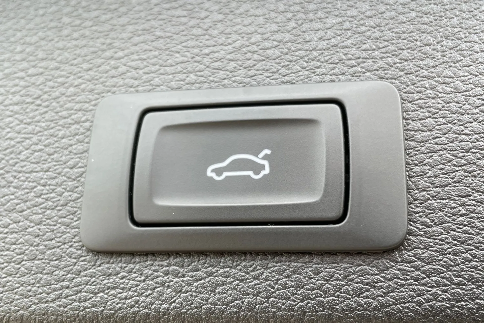 Audi Q2 thumbnail image number 29
