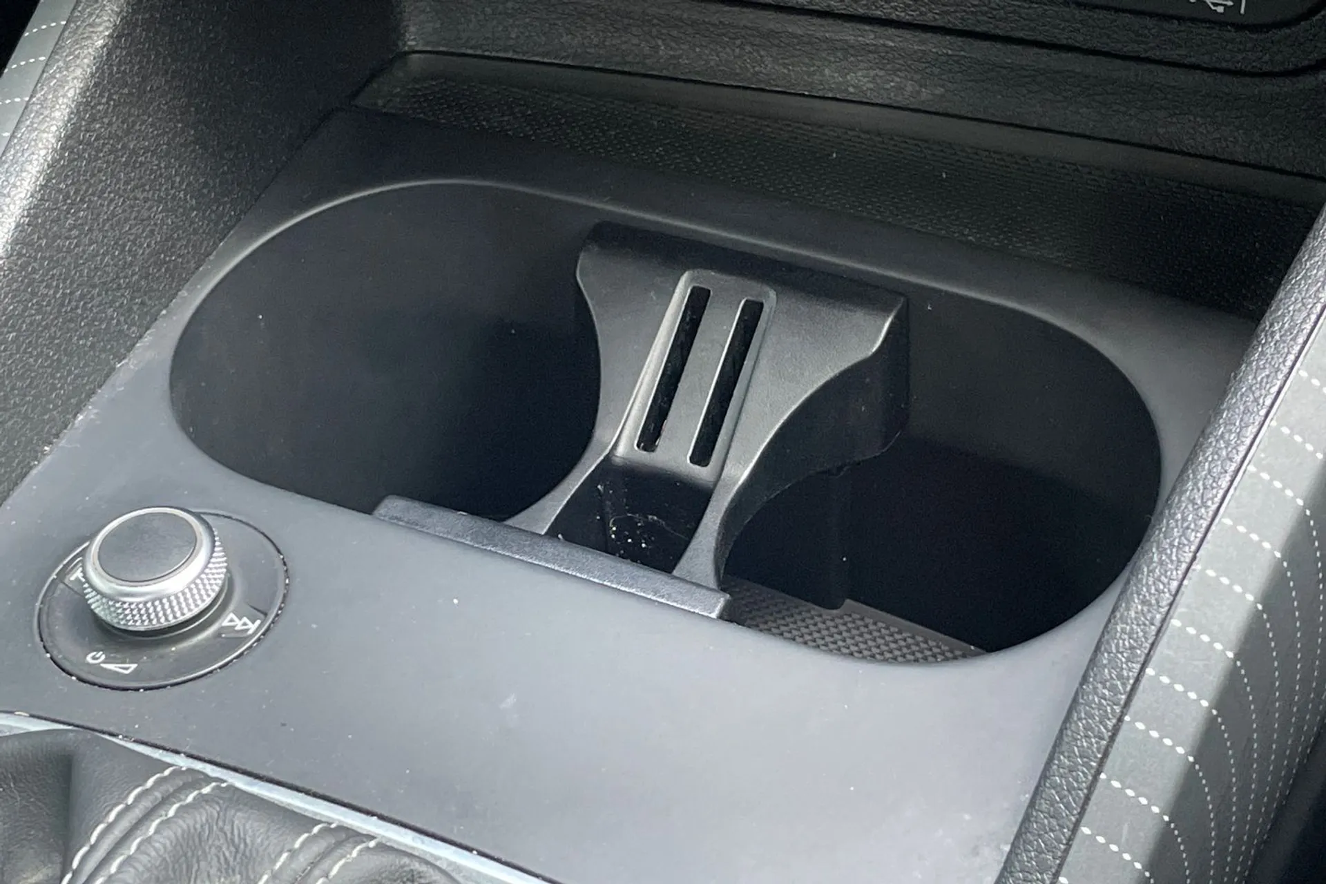 Audi Q2 thumbnail image number 42