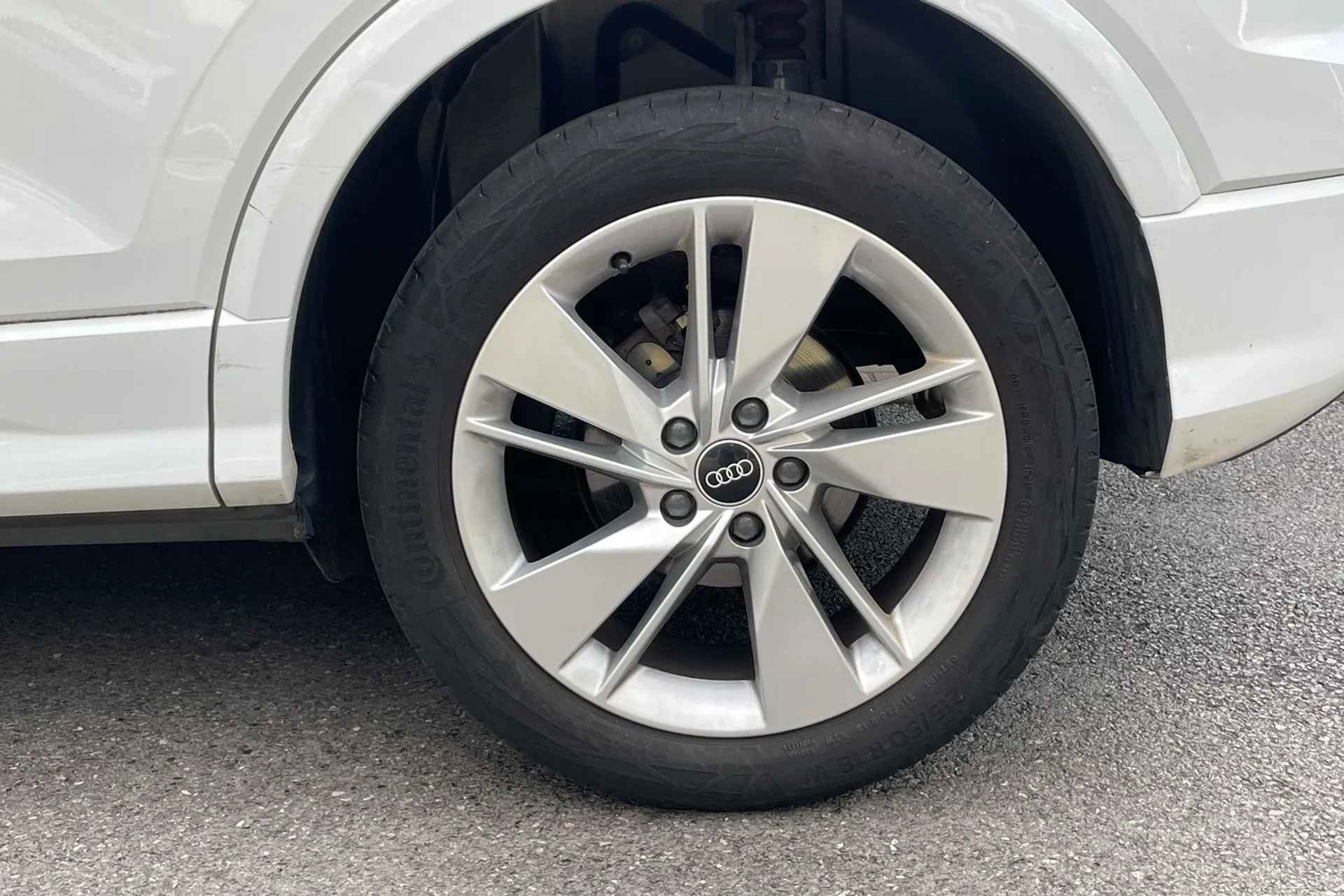 Audi Q2 thumbnail image number 11